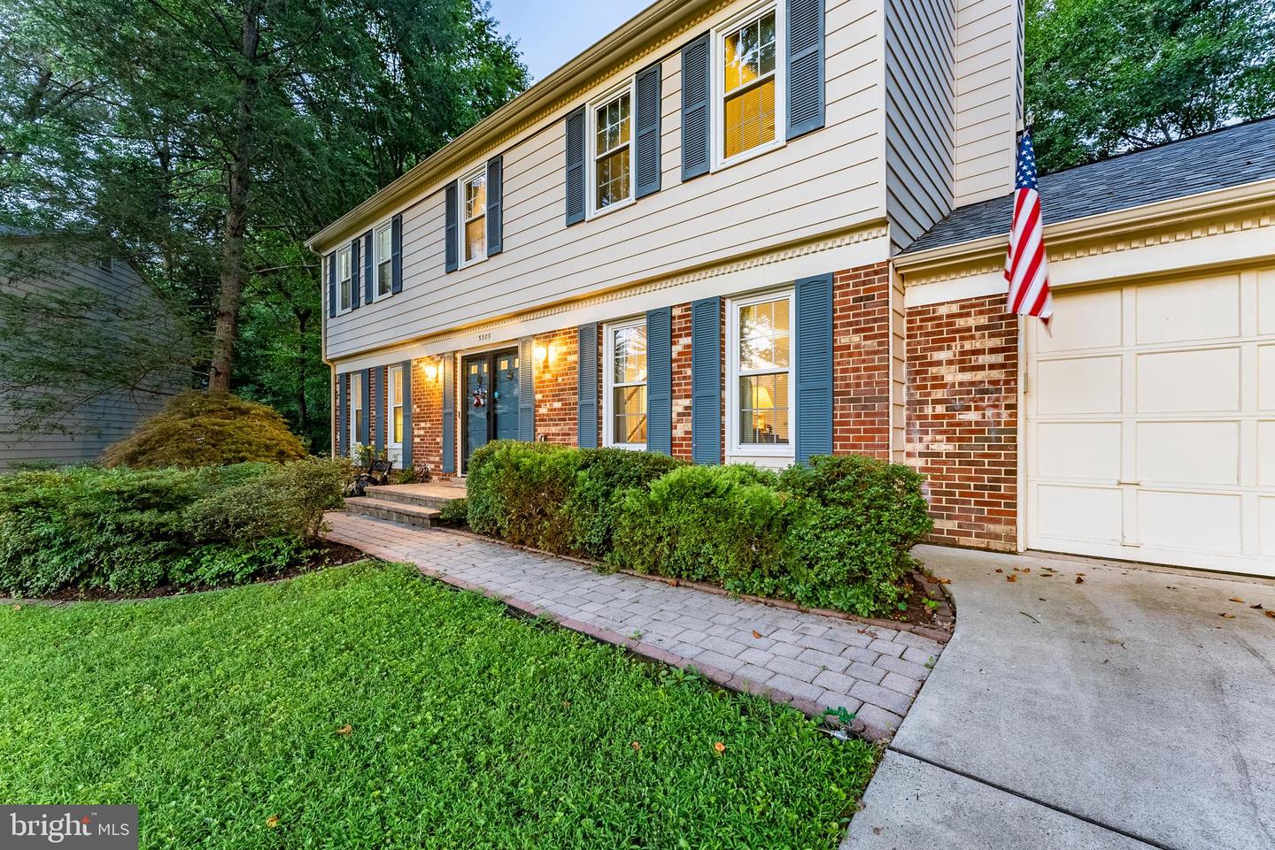 5309 DUNLEIGH CT, BURKE, Virginia 22015, 4 Bedrooms Bedrooms, ,2 BathroomsBathrooms,Residential,For sale,5309 DUNLEIGH CT,VAFX2253572 MLS # VAFX2253572