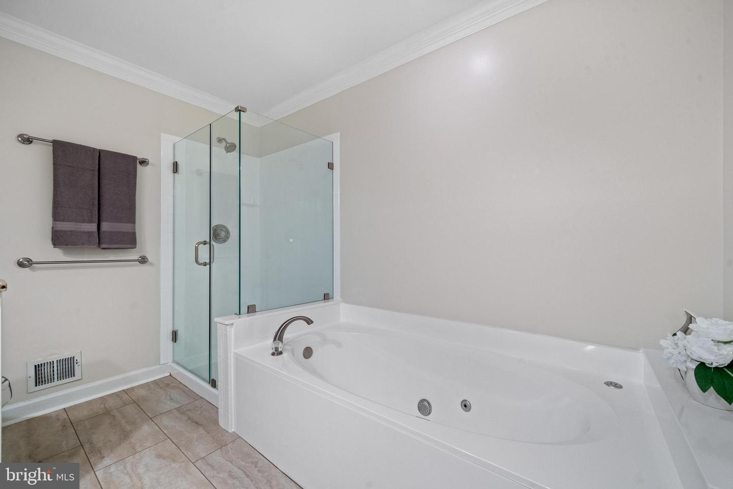 4689 KIRKPATRICK LN, ALEXANDRIA, Virginia 22311, 3 Bedrooms Bedrooms, ,3 BathroomsBathrooms,Residential,For sale,4689 KIRKPATRICK LN,VAAX2047232 MLS # VAAX2047232