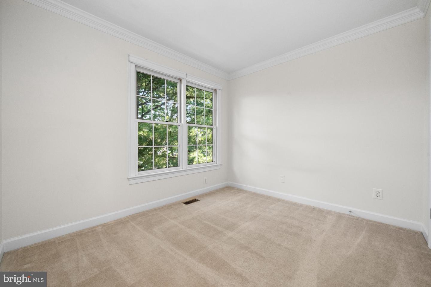 4689 KIRKPATRICK LN, ALEXANDRIA, Virginia 22311, 3 Bedrooms Bedrooms, ,3 BathroomsBathrooms,Residential,For sale,4689 KIRKPATRICK LN,VAAX2047232 MLS # VAAX2047232