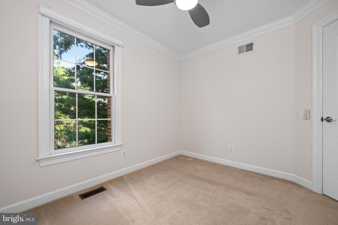 4689 KIRKPATRICK LN, ALEXANDRIA, Virginia 22311, 3 Bedrooms Bedrooms, ,3 BathroomsBathrooms,Residential,For sale,4689 KIRKPATRICK LN,VAAX2047232 MLS # VAAX2047232