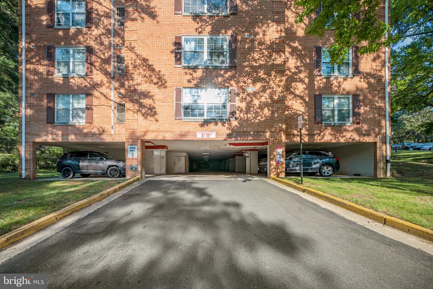 7640 PROVINCIAL DR #203, MCLEAN, Virginia 22102, 2 Bedrooms Bedrooms, ,2 BathroomsBathrooms,Residential,For sale,7640 PROVINCIAL DR #203,VAFX2253590 MLS # VAFX2253590