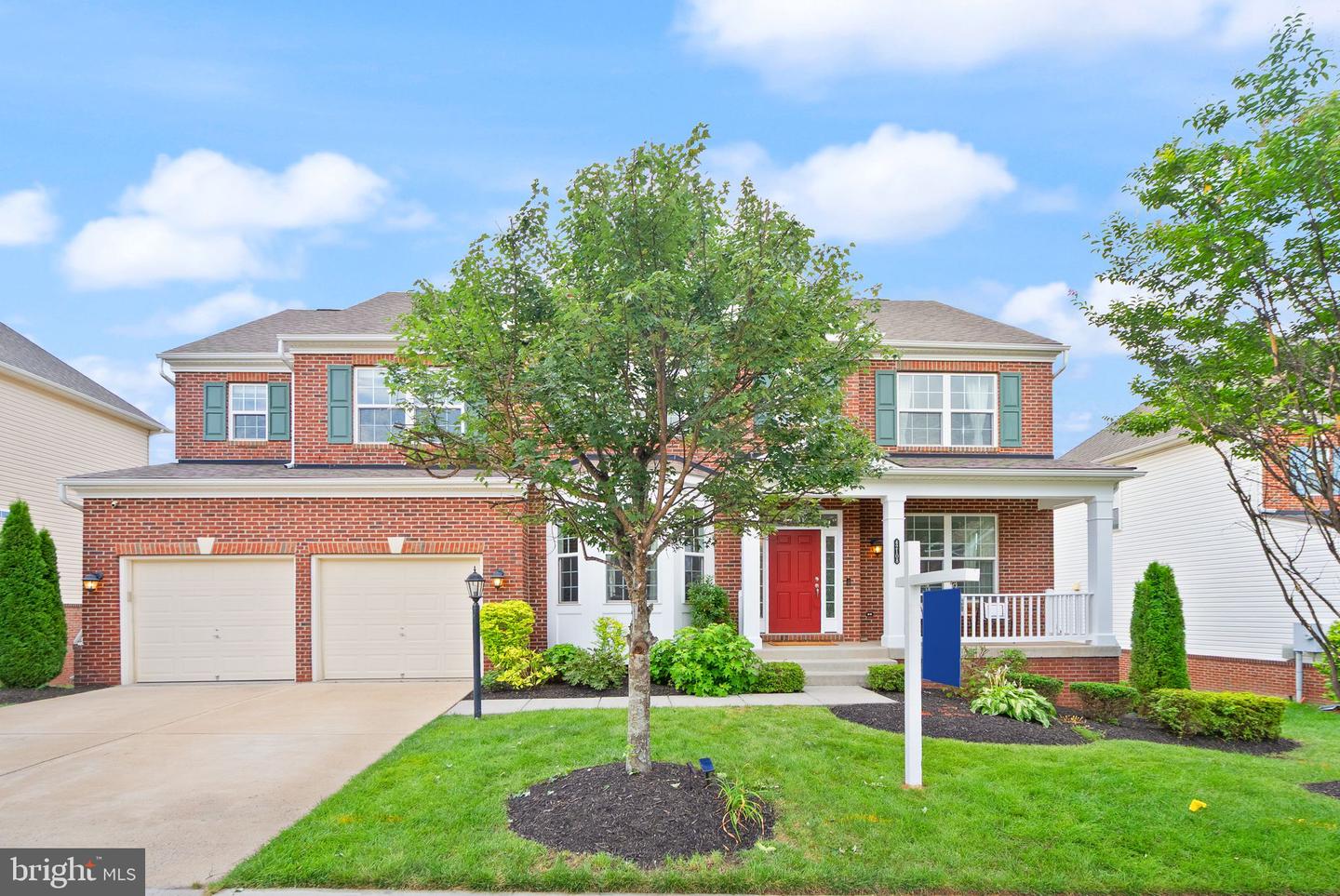 42108 AUTUMN RAIN CIR, BRAMBLETON, Virginia 20148, 5 Bedrooms Bedrooms, ,4 BathroomsBathrooms,Residential,For sale,42108 AUTUMN RAIN CIR,VALO2101272 MLS # VALO2101272