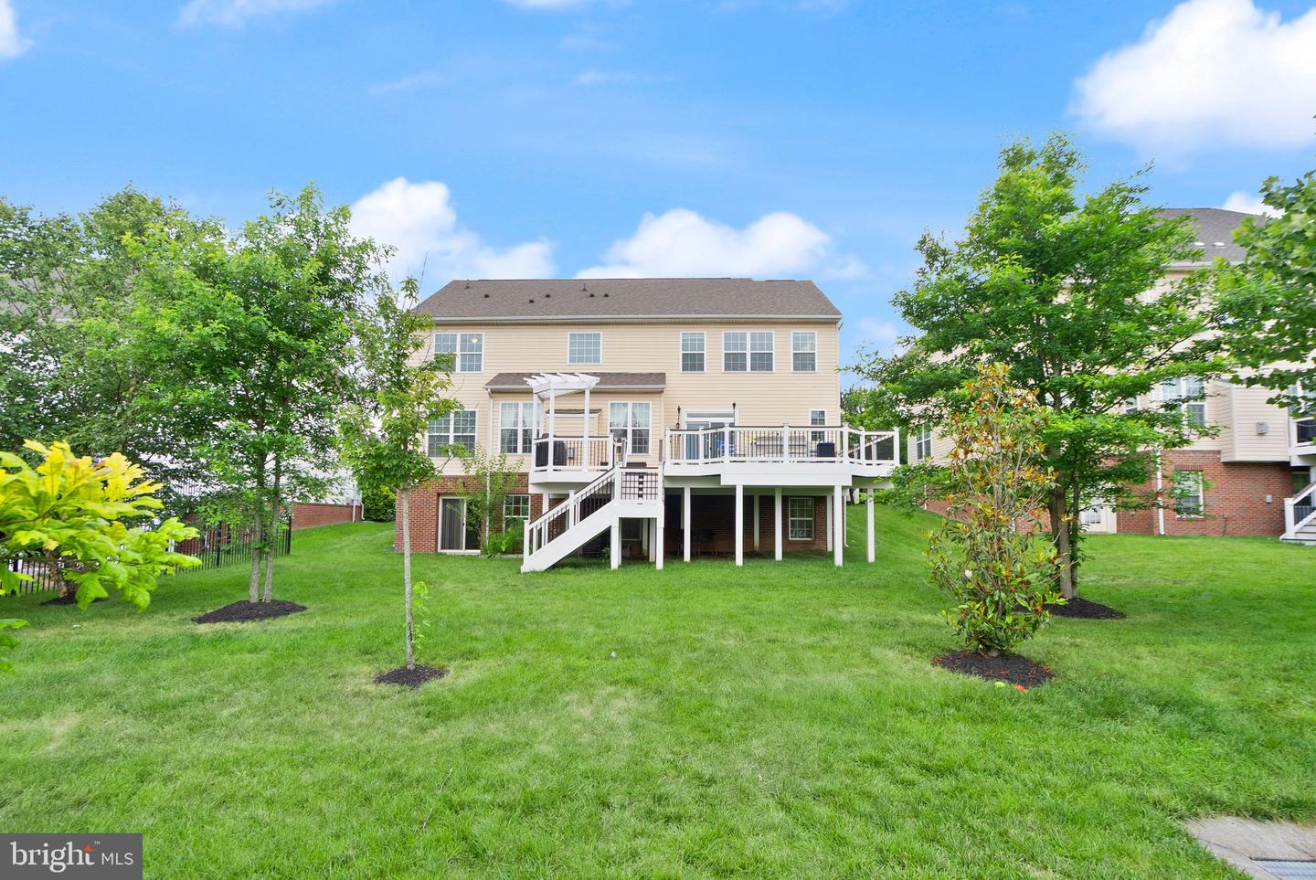 42108 AUTUMN RAIN CIR, BRAMBLETON, Virginia 20148, 5 Bedrooms Bedrooms, ,4 BathroomsBathrooms,Residential,For sale,42108 AUTUMN RAIN CIR,VALO2101272 MLS # VALO2101272