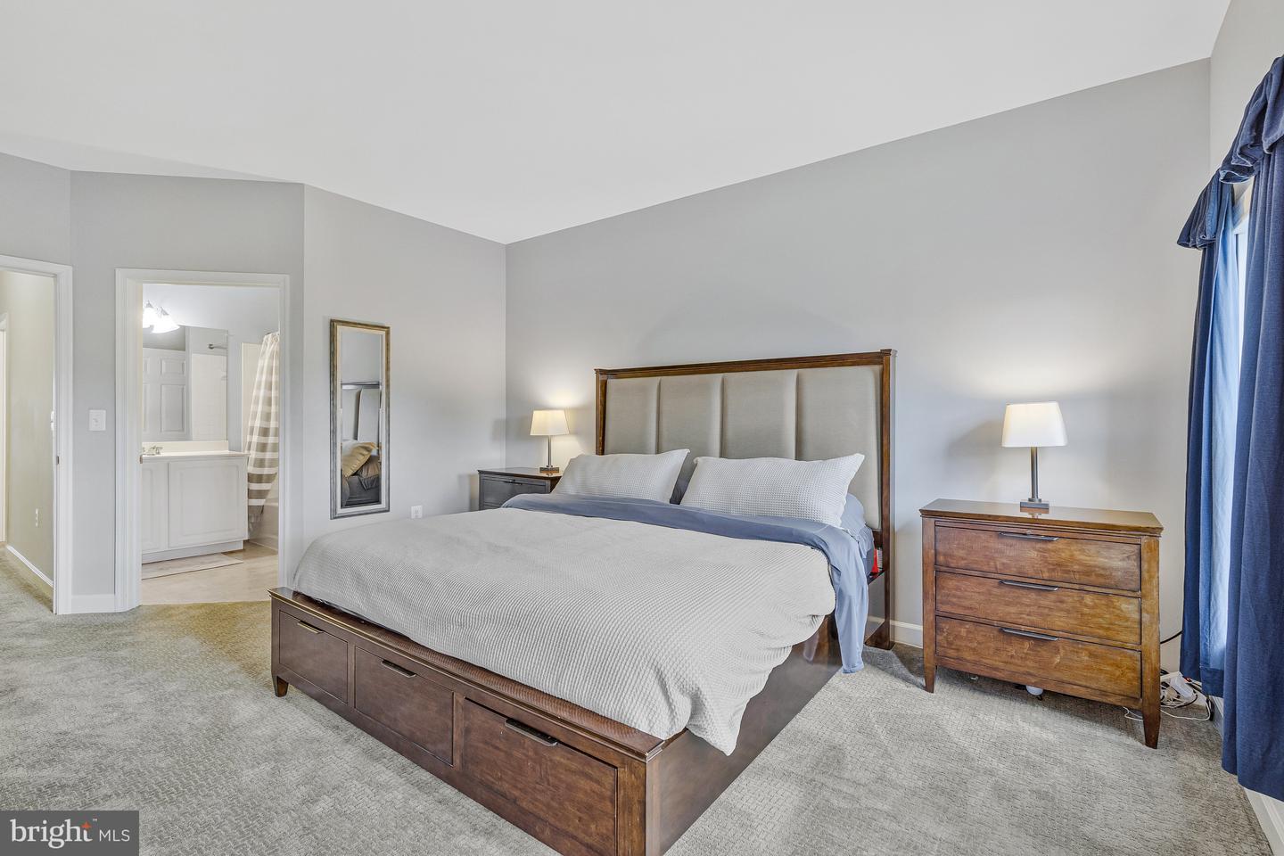 22773 FOUNTAIN GROVE SQ, BRAMBLETON, Virginia 20148, 2 Bedrooms Bedrooms, ,2 BathroomsBathrooms,Residential,For sale,22773 FOUNTAIN GROVE SQ,VALO2101276 MLS # VALO2101276