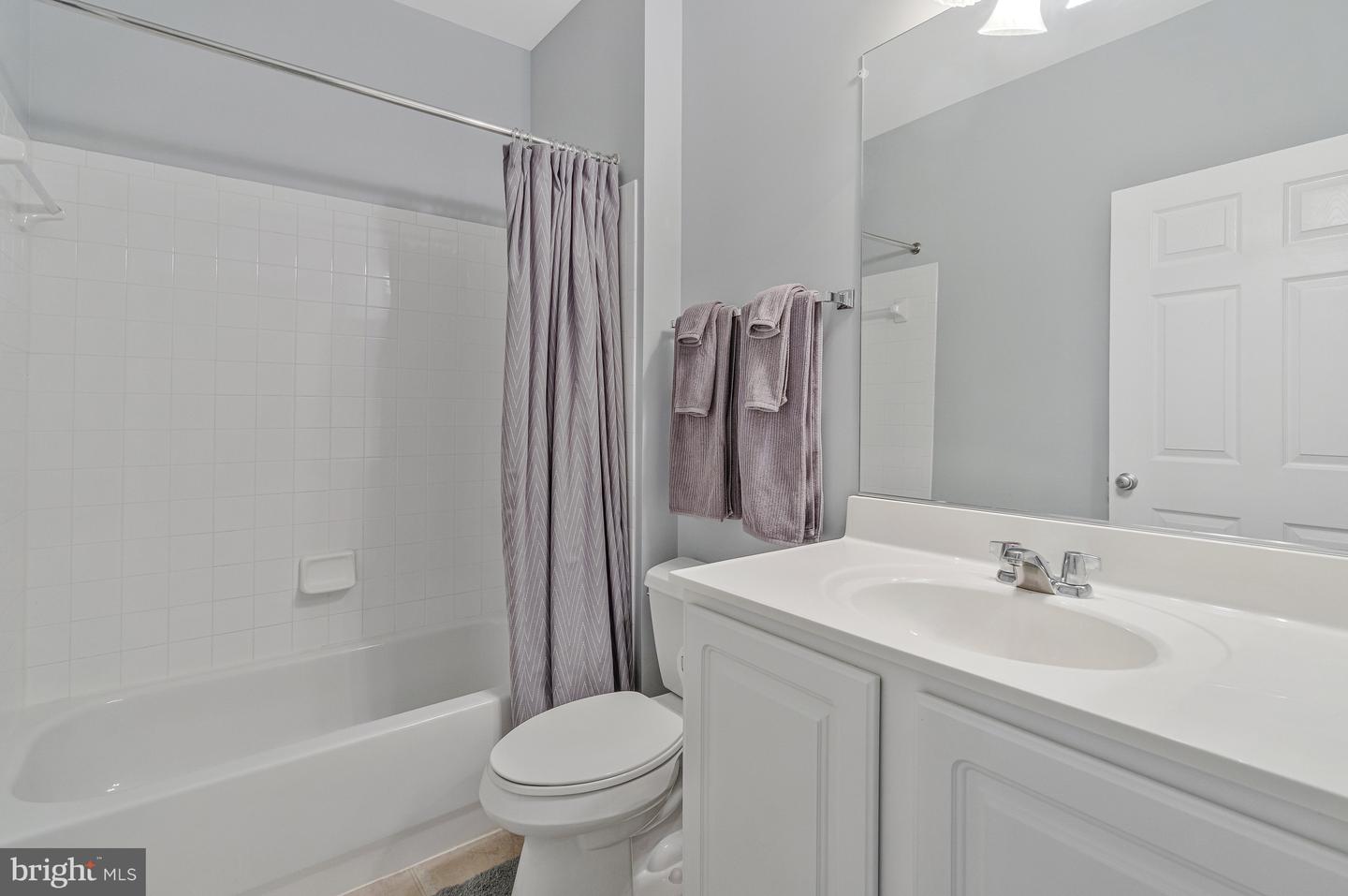 22773 FOUNTAIN GROVE SQ, BRAMBLETON, Virginia 20148, 2 Bedrooms Bedrooms, ,2 BathroomsBathrooms,Residential,For sale,22773 FOUNTAIN GROVE SQ,VALO2101276 MLS # VALO2101276