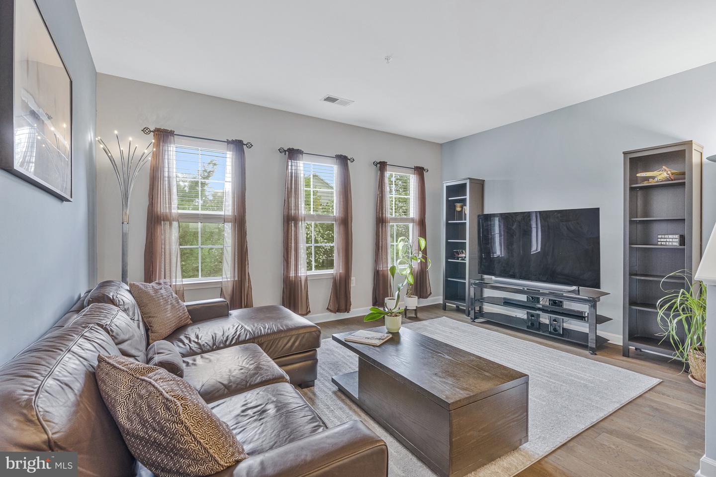 22773 FOUNTAIN GROVE SQ, BRAMBLETON, Virginia 20148, 2 Bedrooms Bedrooms, ,2 BathroomsBathrooms,Residential,For sale,22773 FOUNTAIN GROVE SQ,VALO2101276 MLS # VALO2101276