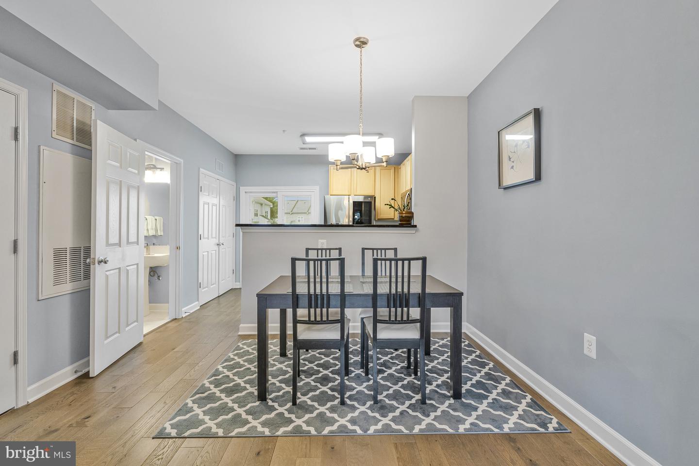 22773 FOUNTAIN GROVE SQ, BRAMBLETON, Virginia 20148, 2 Bedrooms Bedrooms, ,2 BathroomsBathrooms,Residential,For sale,22773 FOUNTAIN GROVE SQ,VALO2101276 MLS # VALO2101276