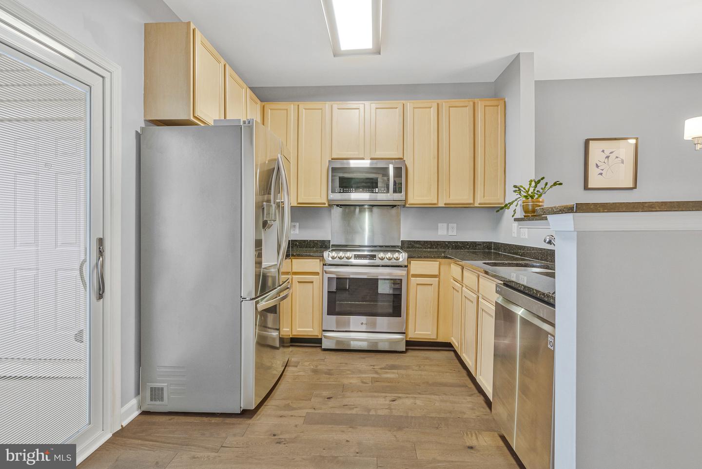 22773 FOUNTAIN GROVE SQ, BRAMBLETON, Virginia 20148, 2 Bedrooms Bedrooms, ,2 BathroomsBathrooms,Residential,For sale,22773 FOUNTAIN GROVE SQ,VALO2101276 MLS # VALO2101276