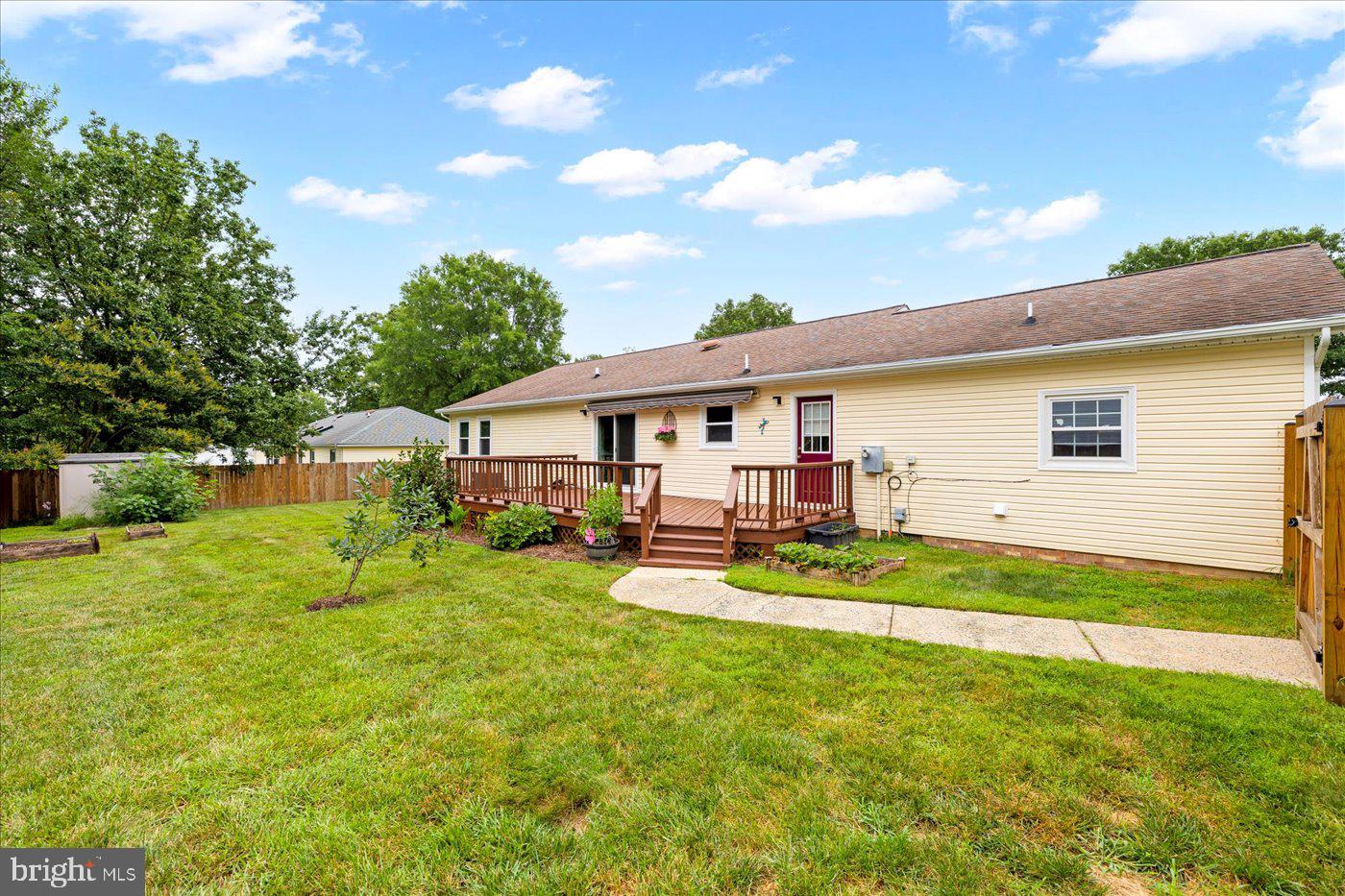 500 MAPLE GROVE DR, FREDERICKSBURG, Virginia 22407, 3 Bedrooms Bedrooms, ,2 BathroomsBathrooms,Residential,For sale,500 MAPLE GROVE DR,VASP2034490 MLS # VASP2034490