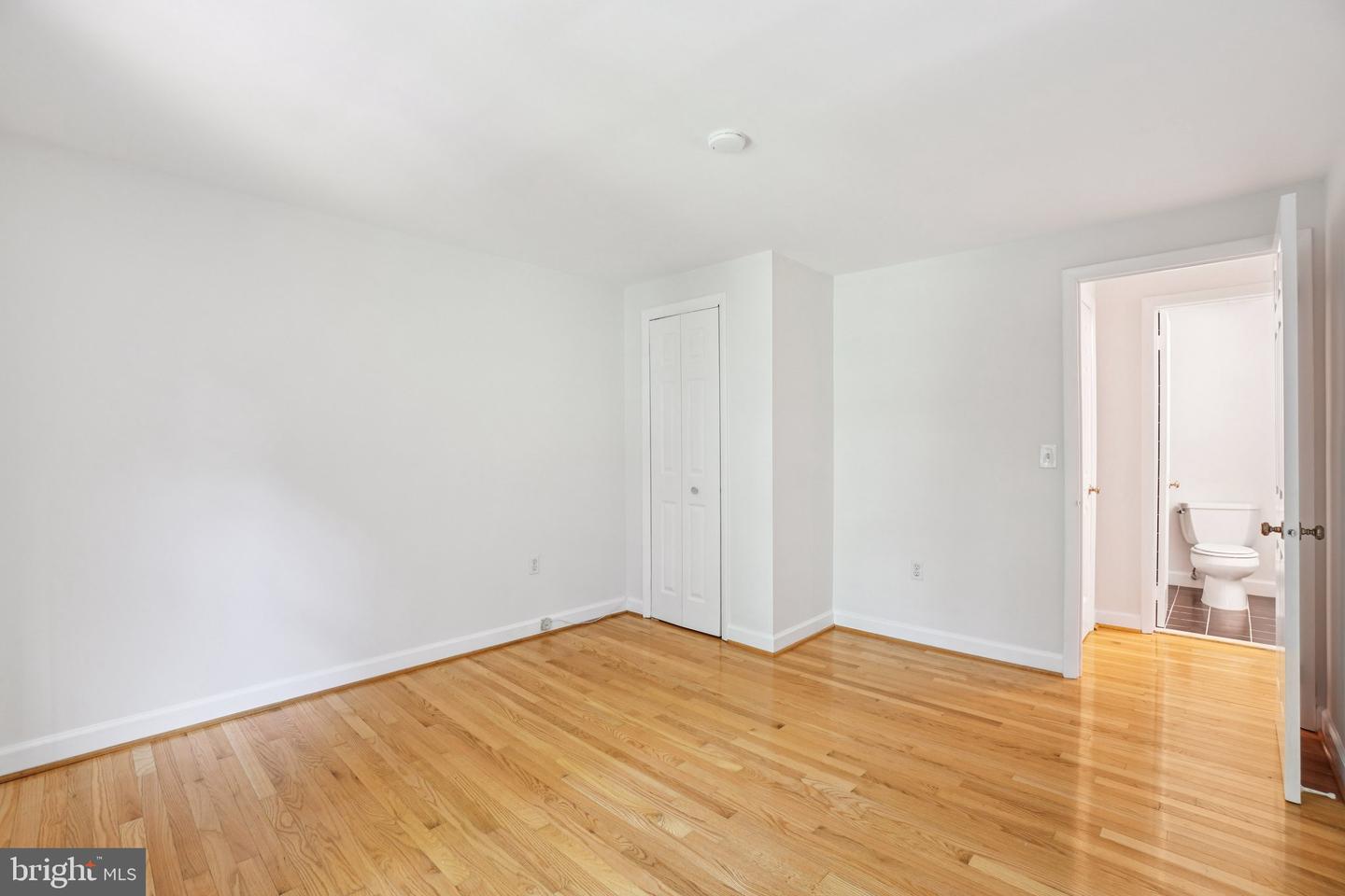 5997 CLERKENWELL CT, BURKE, Virginia 22015, 3 Bedrooms Bedrooms, ,2 BathroomsBathrooms,Residential,For sale,5997 CLERKENWELL CT,VAFX2253648 MLS # VAFX2253648