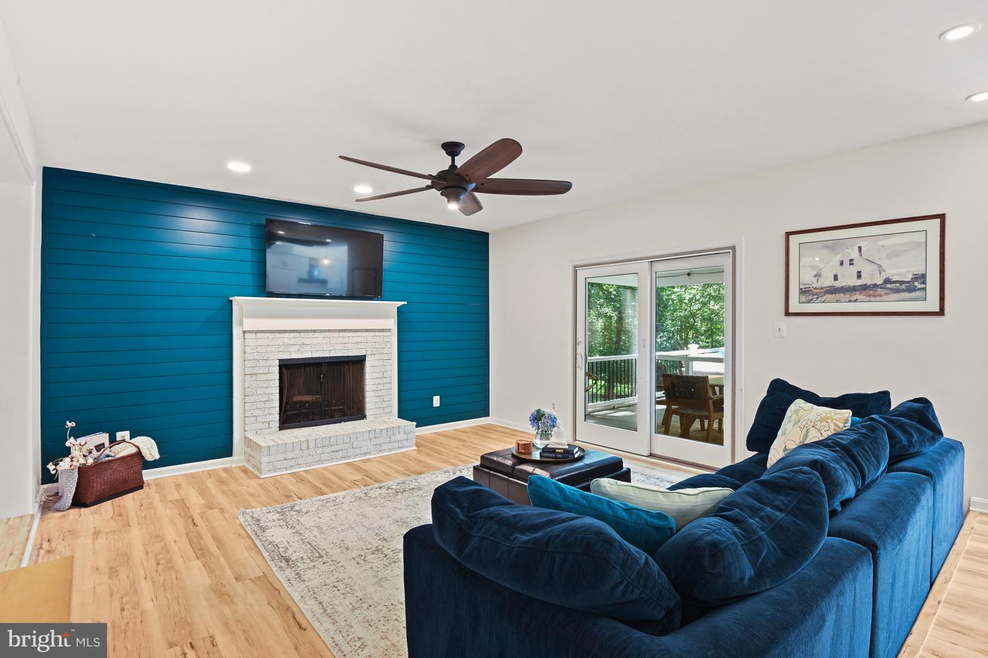 1092 LORAN CT, GREAT FALLS, Virginia 22066, 4 Bedrooms Bedrooms, ,2 BathroomsBathrooms,Residential,For sale,1092 LORAN CT,VAFX2253650 MLS # VAFX2253650