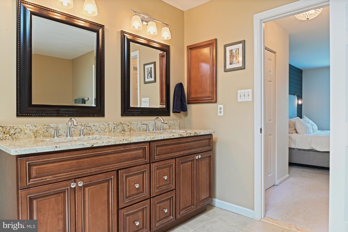 1092 LORAN CT, GREAT FALLS, Virginia 22066, 4 Bedrooms Bedrooms, ,2 BathroomsBathrooms,Residential,For sale,1092 LORAN CT,VAFX2253650 MLS # VAFX2253650