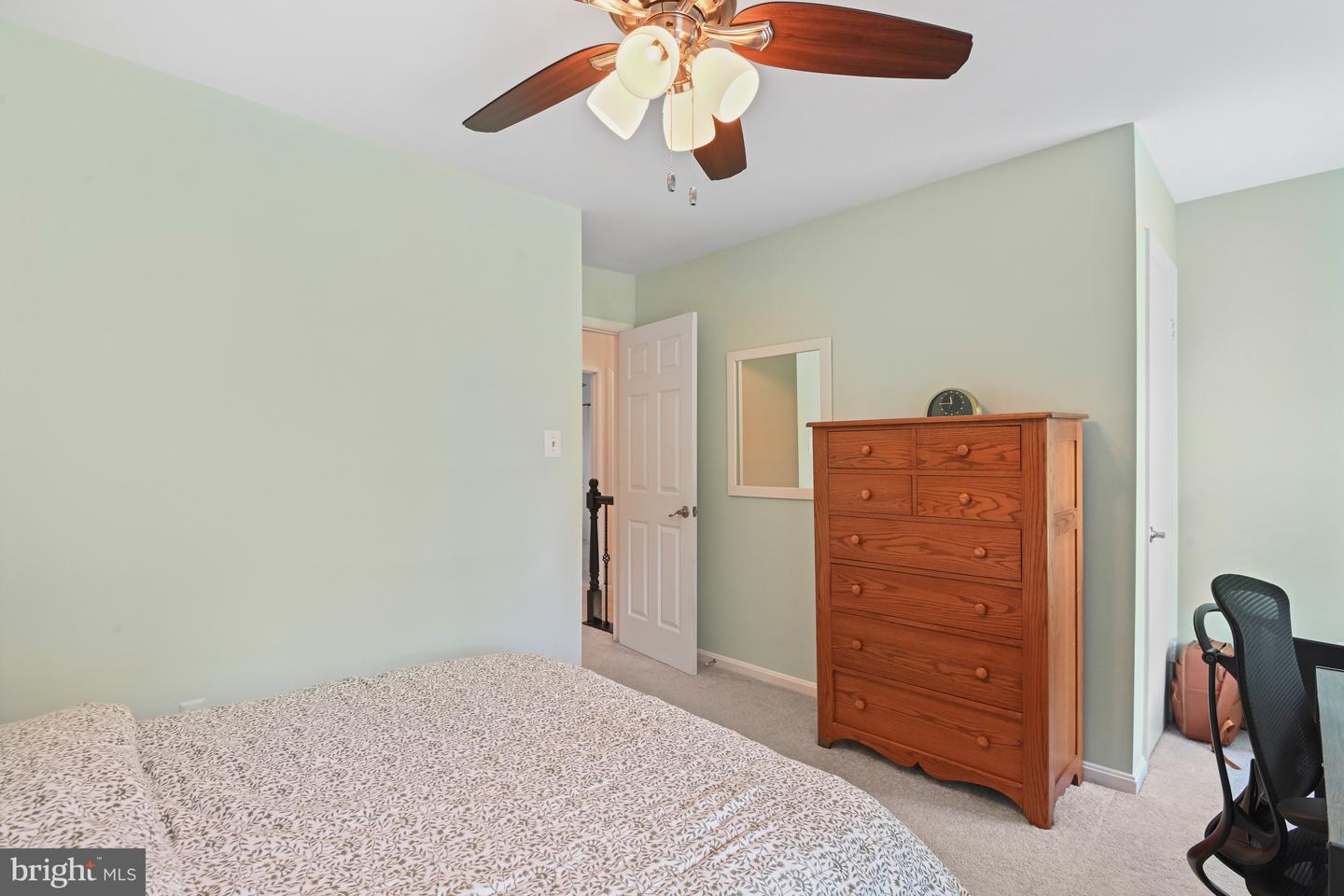 1092 LORAN CT, GREAT FALLS, Virginia 22066, 4 Bedrooms Bedrooms, ,2 BathroomsBathrooms,Residential,For sale,1092 LORAN CT,VAFX2253650 MLS # VAFX2253650