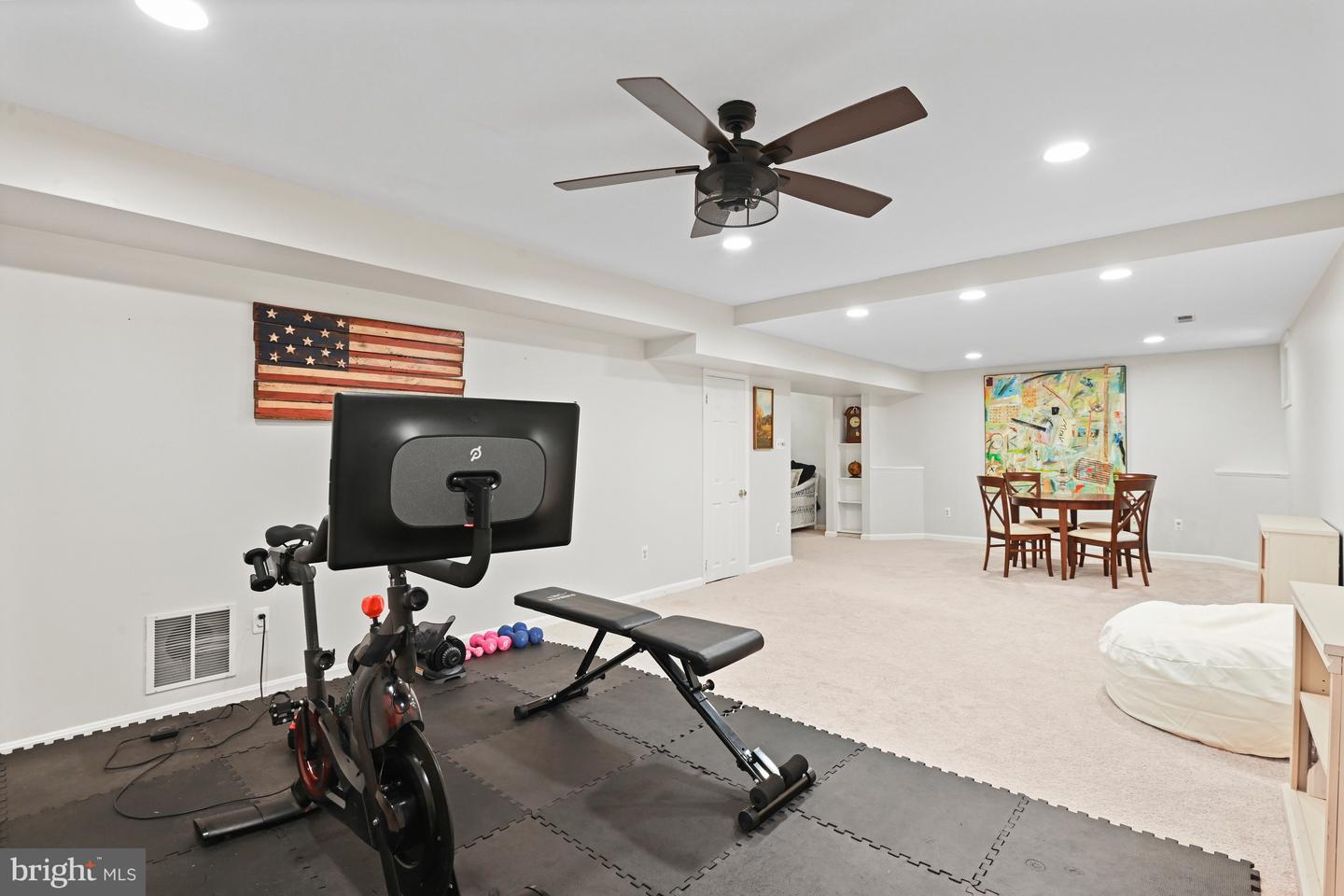 1092 LORAN CT, GREAT FALLS, Virginia 22066, 4 Bedrooms Bedrooms, ,2 BathroomsBathrooms,Residential,For sale,1092 LORAN CT,VAFX2253650 MLS # VAFX2253650