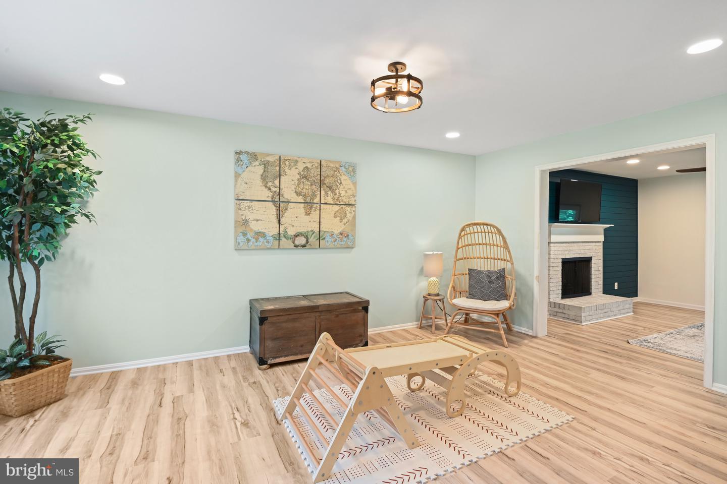 1092 LORAN CT, GREAT FALLS, Virginia 22066, 4 Bedrooms Bedrooms, ,2 BathroomsBathrooms,Residential,For sale,1092 LORAN CT,VAFX2253650 MLS # VAFX2253650