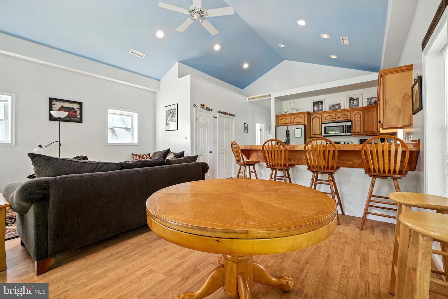 107 VIRGINIA AVE, SHENANDOAH, Virginia 22849, 2 Bedrooms Bedrooms, ,2 BathroomsBathrooms,Residential,For sale,107 VIRGINIA AVE,VAPA2005112 MLS # VAPA2005112