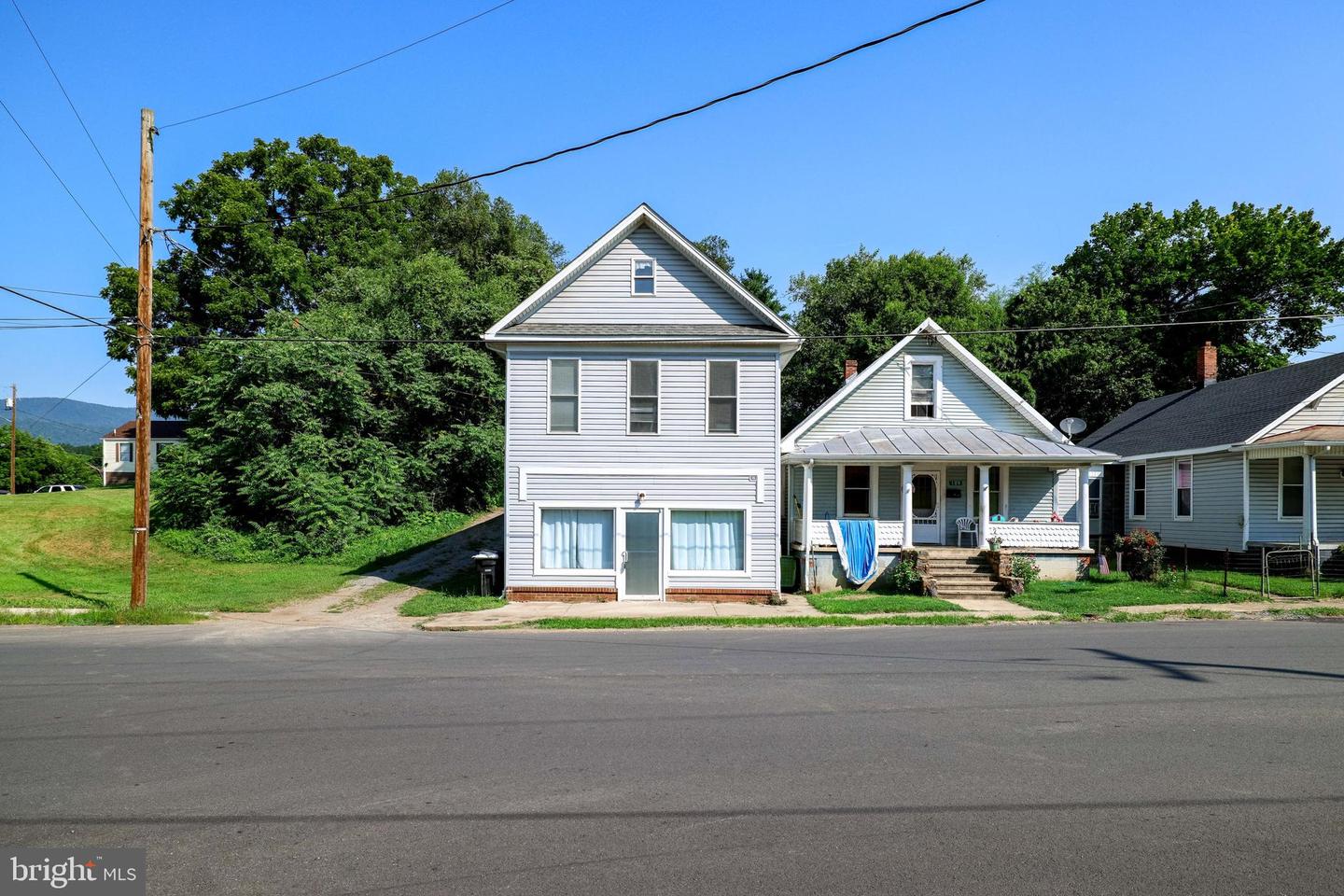 107 VIRGINIA AVE, SHENANDOAH, Virginia 22849, 2 Bedrooms Bedrooms, ,2 BathroomsBathrooms,Residential,For sale,107 VIRGINIA AVE,VAPA2005112 MLS # VAPA2005112