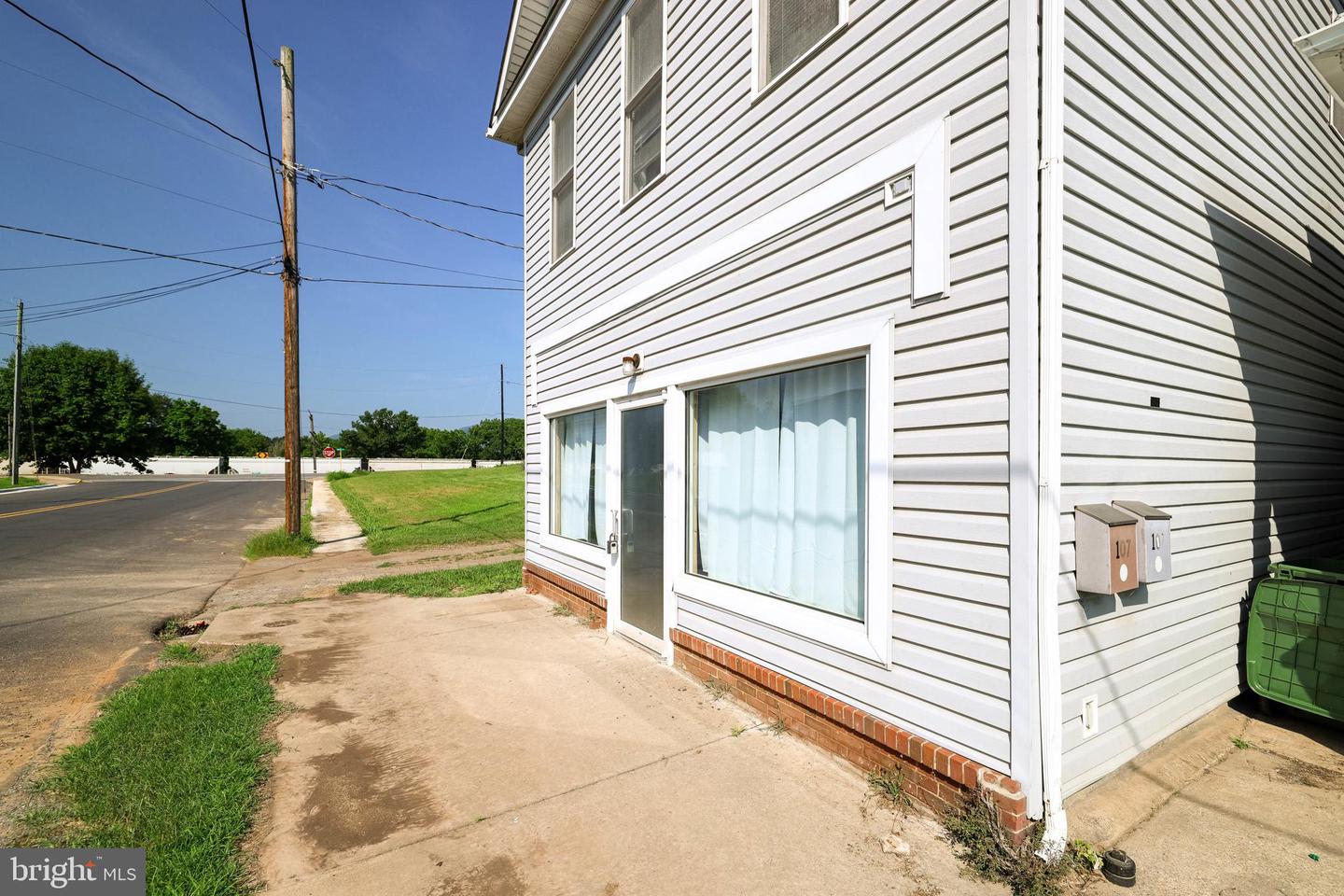107 VIRGINIA AVE, SHENANDOAH, Virginia 22849, 2 Bedrooms Bedrooms, ,2 BathroomsBathrooms,Residential,For sale,107 VIRGINIA AVE,VAPA2005112 MLS # VAPA2005112