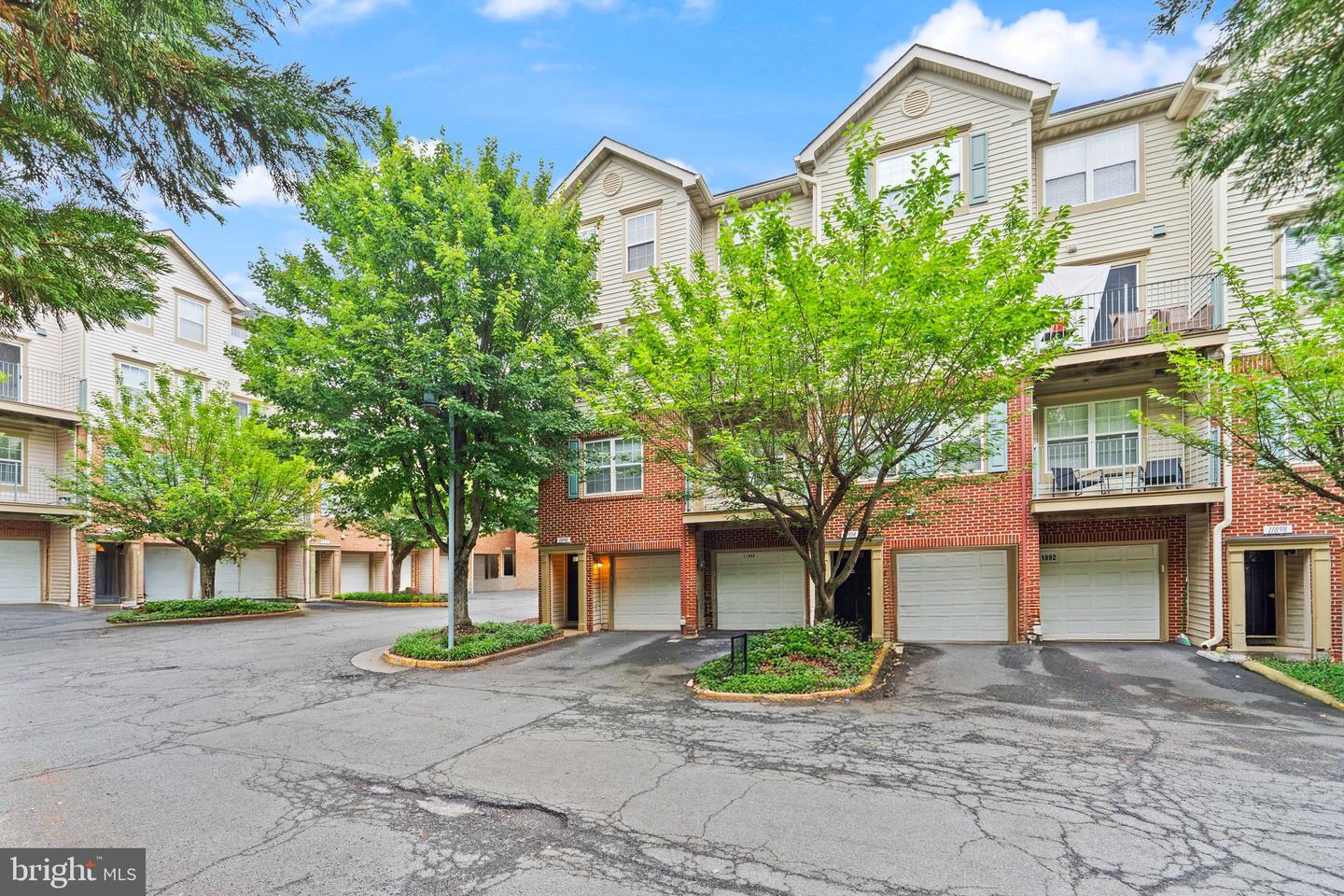11890 BRETON CT #8B, RESTON, Virginia 20191, 2 Bedrooms Bedrooms, ,2 BathroomsBathrooms,Residential,For sale,11890 BRETON CT #8B,VAFX2253688 MLS # VAFX2253688