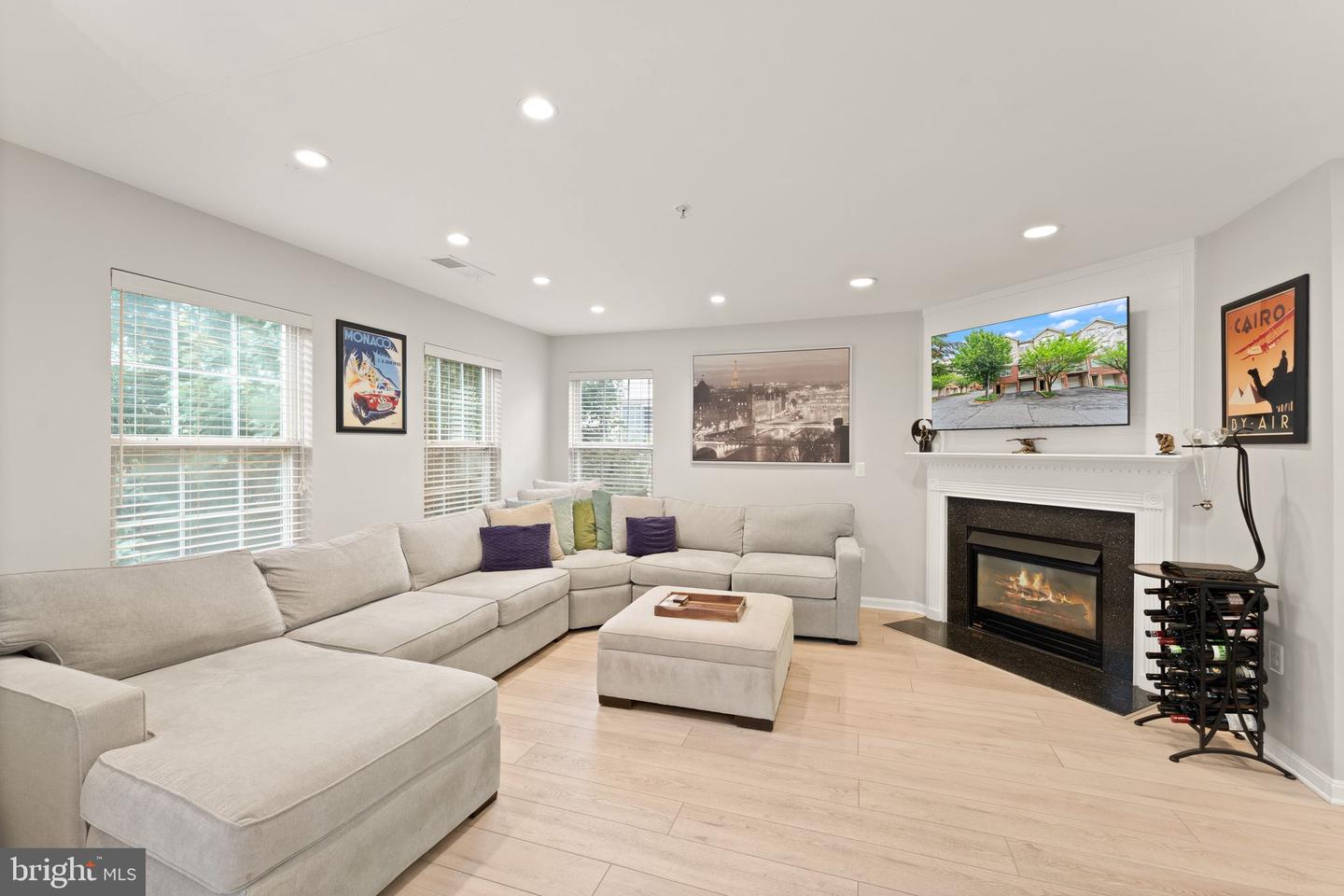 11890 BRETON CT #8B, RESTON, Virginia 20191, 2 Bedrooms Bedrooms, ,2 BathroomsBathrooms,Residential,For sale,11890 BRETON CT #8B,VAFX2253688 MLS # VAFX2253688
