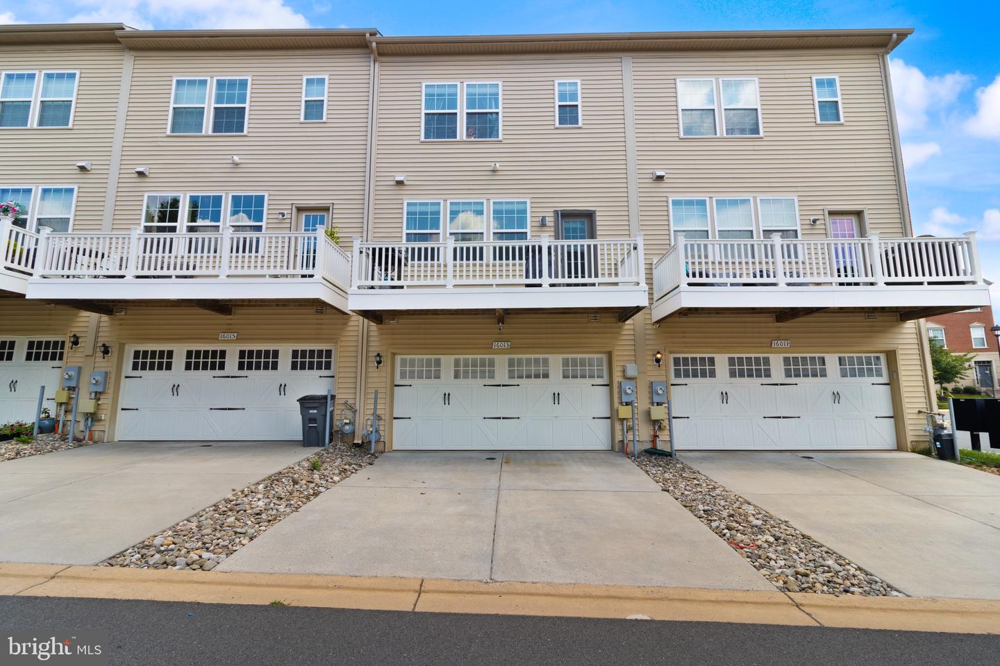 16013 HAYGRATH PL, GAINESVILLE, Virginia 20155, 4 Bedrooms Bedrooms, ,3 BathroomsBathrooms,Residential,For sale,16013 HAYGRATH PL,VAPW2098646 MLS # VAPW2098646