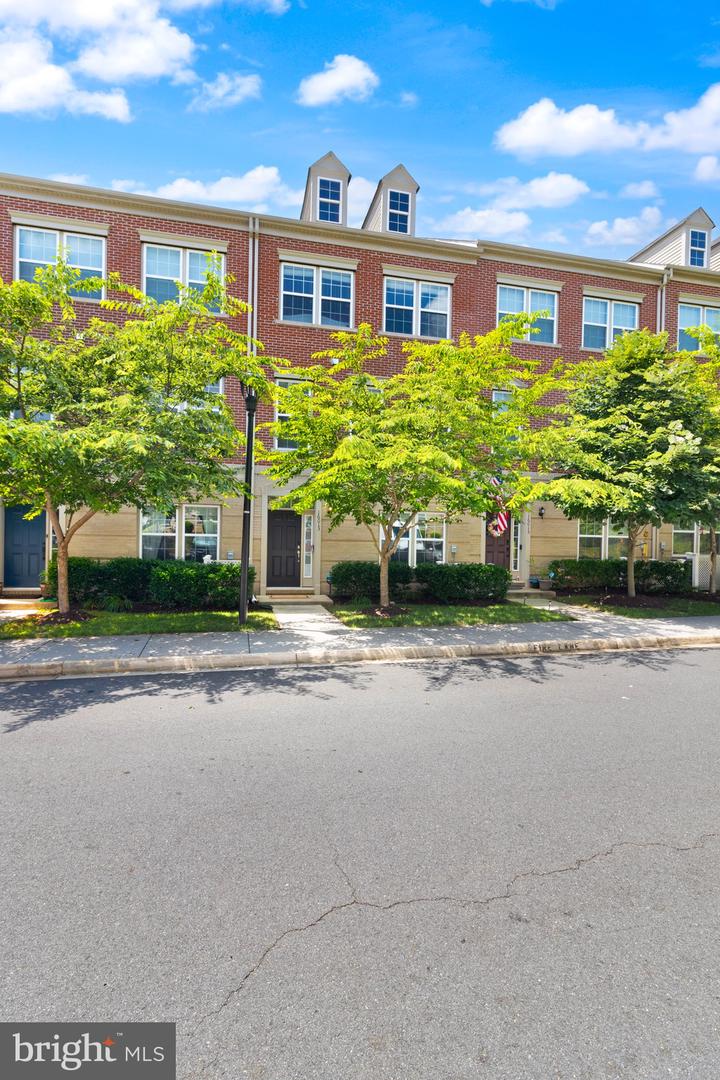 16013 HAYGRATH PL, GAINESVILLE, Virginia 20155, 4 Bedrooms Bedrooms, ,3 BathroomsBathrooms,Residential,For sale,16013 HAYGRATH PL,VAPW2098646 MLS # VAPW2098646
