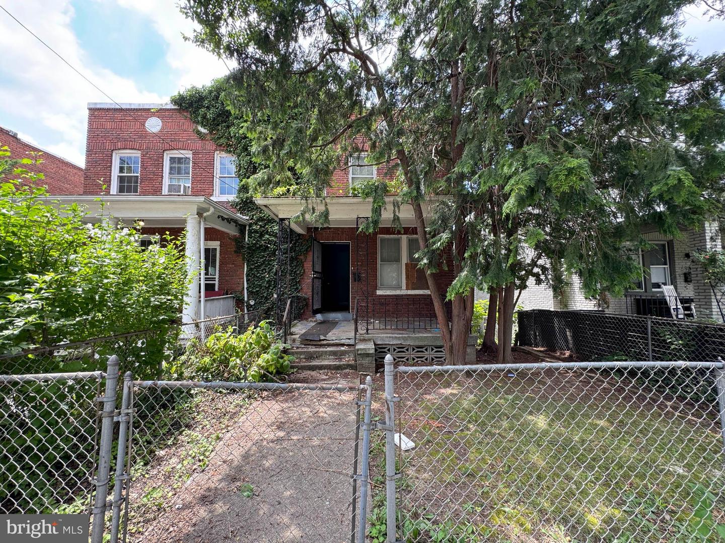 909 JACKSON ST NE, WASHINGTON, District Of Columbia 20017, 3 Bedrooms Bedrooms, ,1 BathroomBathrooms,Residential,For sale,909 JACKSON ST NE,DCDC2209204 MLS # DCDC2209204