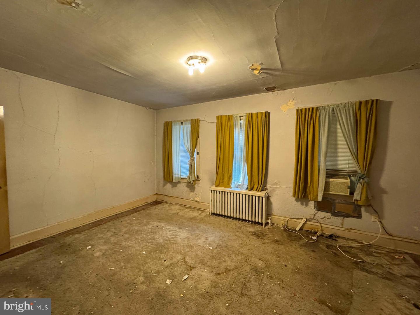909 JACKSON ST NE, WASHINGTON, District Of Columbia 20017, 3 Bedrooms Bedrooms, ,1 BathroomBathrooms,Residential,For sale,909 JACKSON ST NE,DCDC2209204 MLS # DCDC2209204