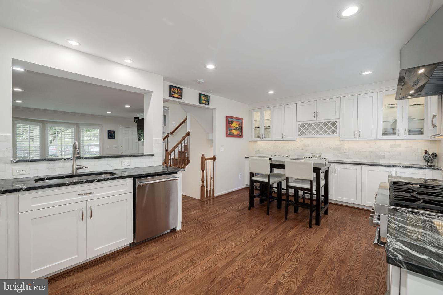 5209 DUNSTABLE LN, ALEXANDRIA, Virginia 22315, 3 Bedrooms Bedrooms, ,3 BathroomsBathrooms,Residential,For sale,5209 DUNSTABLE LN,VAFX2253732 MLS # VAFX2253732