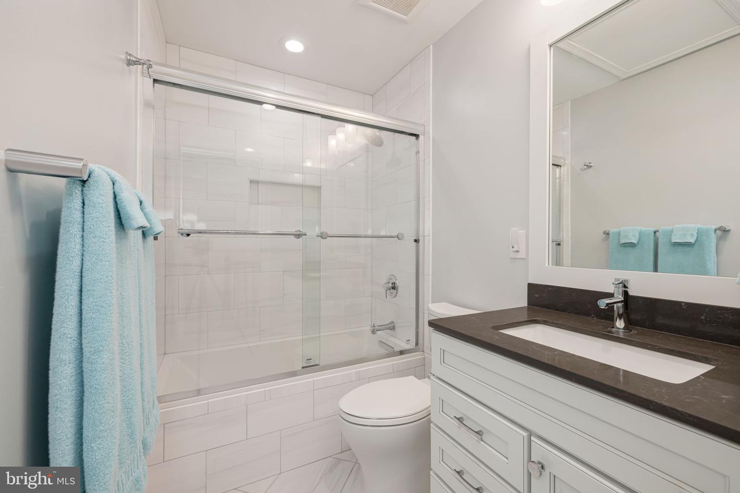 5209 DUNSTABLE LN, ALEXANDRIA, Virginia 22315, 3 Bedrooms Bedrooms, ,3 BathroomsBathrooms,Residential,For sale,5209 DUNSTABLE LN,VAFX2253732 MLS # VAFX2253732