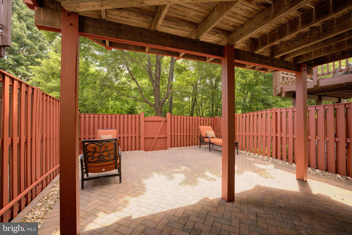 5209 DUNSTABLE LN, ALEXANDRIA, Virginia 22315, 3 Bedrooms Bedrooms, ,3 BathroomsBathrooms,Residential,For sale,5209 DUNSTABLE LN,VAFX2253732 MLS # VAFX2253732
