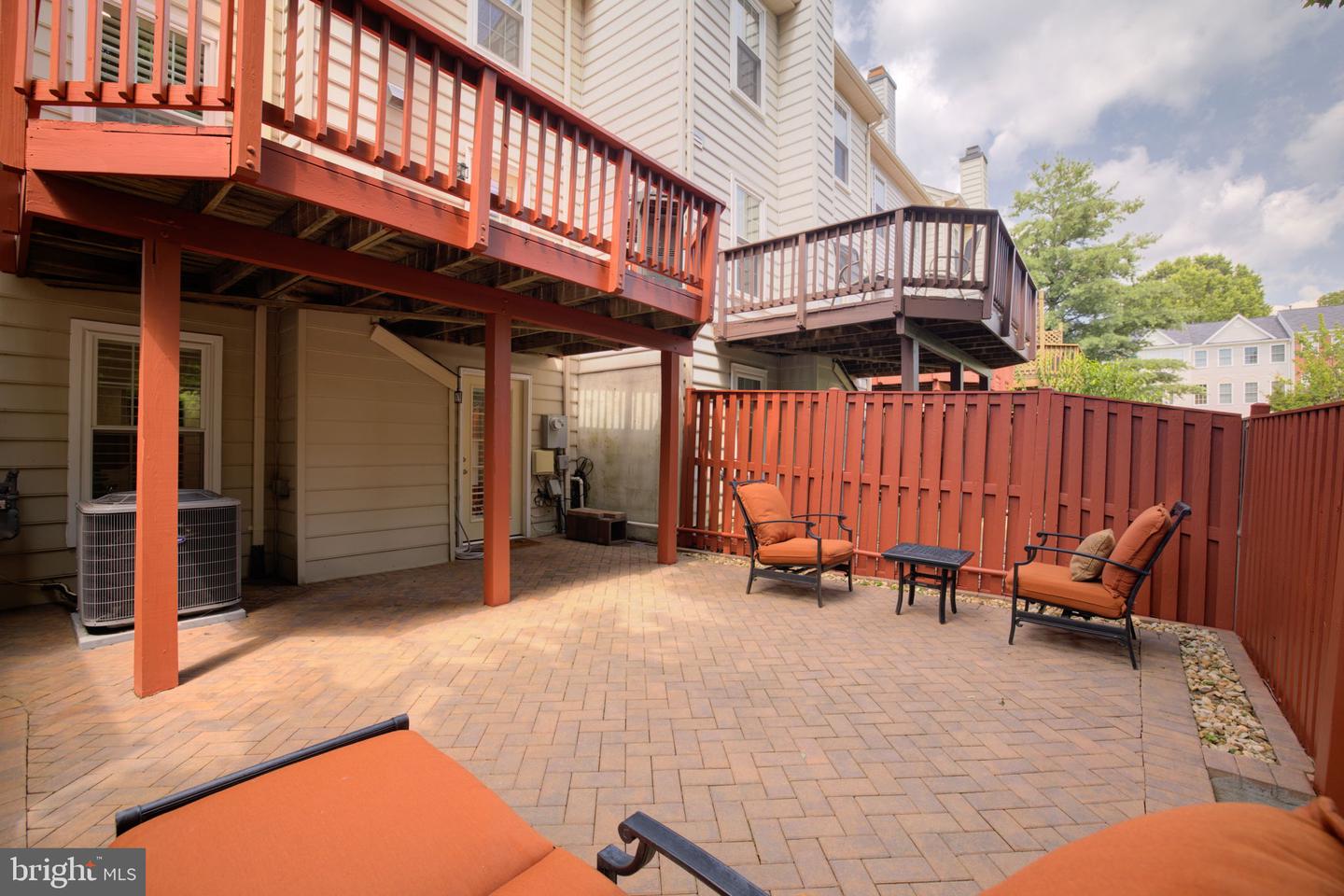 5209 DUNSTABLE LN, ALEXANDRIA, Virginia 22315, 3 Bedrooms Bedrooms, ,3 BathroomsBathrooms,Residential,For sale,5209 DUNSTABLE LN,VAFX2253732 MLS # VAFX2253732