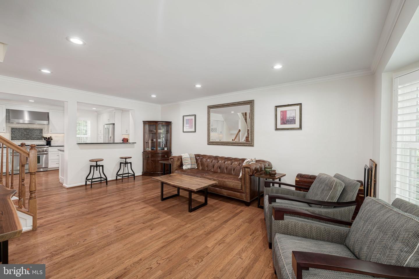 5209 DUNSTABLE LN, ALEXANDRIA, Virginia 22315, 3 Bedrooms Bedrooms, ,3 BathroomsBathrooms,Residential,For sale,5209 DUNSTABLE LN,VAFX2253732 MLS # VAFX2253732