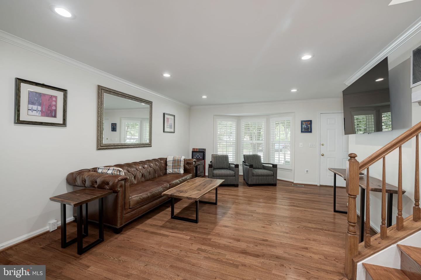 5209 DUNSTABLE LN, ALEXANDRIA, Virginia 22315, 3 Bedrooms Bedrooms, ,3 BathroomsBathrooms,Residential,For sale,5209 DUNSTABLE LN,VAFX2253732 MLS # VAFX2253732