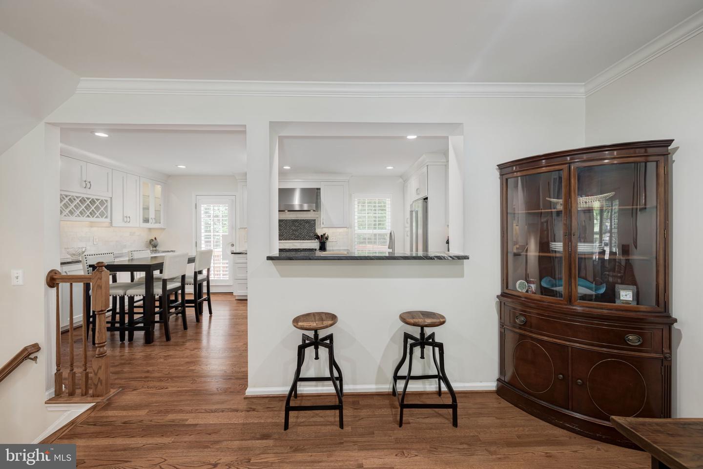 5209 DUNSTABLE LN, ALEXANDRIA, Virginia 22315, 3 Bedrooms Bedrooms, ,3 BathroomsBathrooms,Residential,For sale,5209 DUNSTABLE LN,VAFX2253732 MLS # VAFX2253732