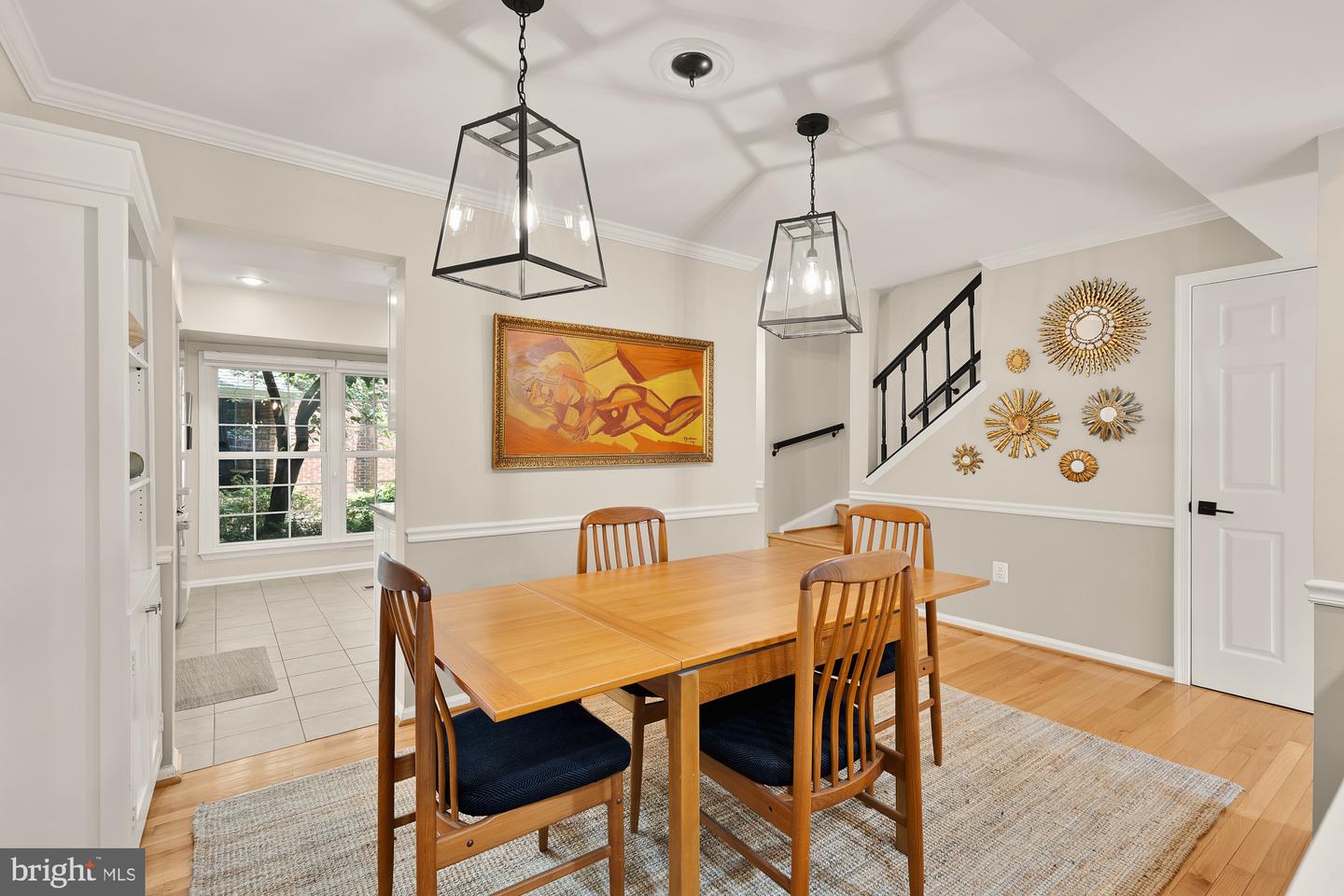 2546 S WALTER REED DR #B, ARLINGTON, Virginia 22206, 3 Bedrooms Bedrooms, ,3 BathroomsBathrooms,Residential,For sale,2546 S WALTER REED DR #B,VAAR2060294 MLS # VAAR2060294