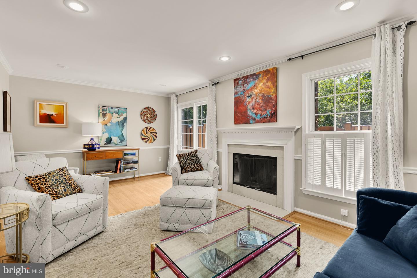 2546 S WALTER REED DR #B, ARLINGTON, Virginia 22206, 3 Bedrooms Bedrooms, ,3 BathroomsBathrooms,Residential,For sale,2546 S WALTER REED DR #B,VAAR2060294 MLS # VAAR2060294