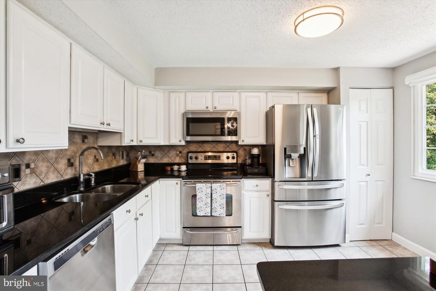 5231 PLEASURE COVE CT, ALEXANDRIA, Virginia 22315, 3 Bedrooms Bedrooms, ,2 BathroomsBathrooms,Residential,For sale,5231 PLEASURE COVE CT,VAFX2253766 MLS # VAFX2253766