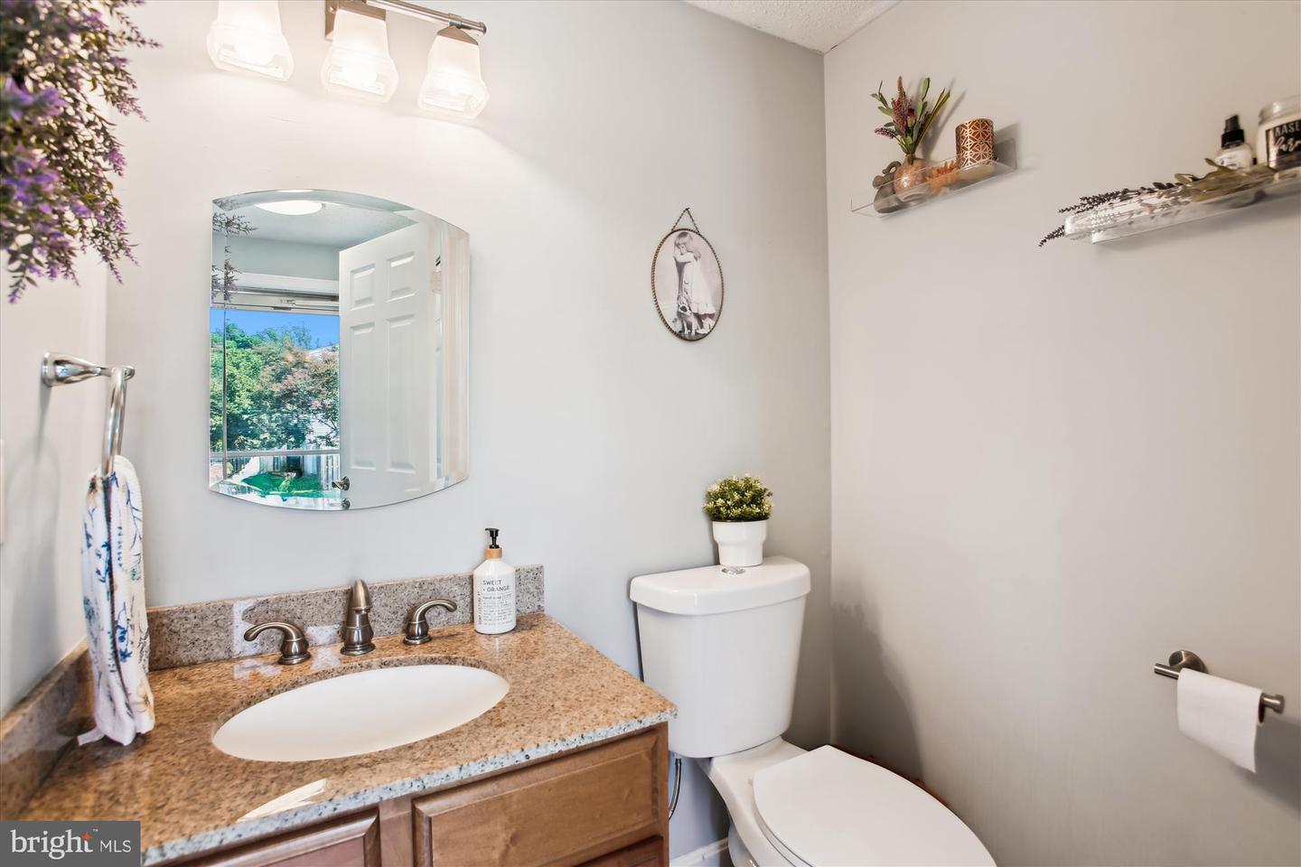5231 PLEASURE COVE CT, ALEXANDRIA, Virginia 22315, 3 Bedrooms Bedrooms, ,2 BathroomsBathrooms,Residential,For sale,5231 PLEASURE COVE CT,VAFX2253766 MLS # VAFX2253766
