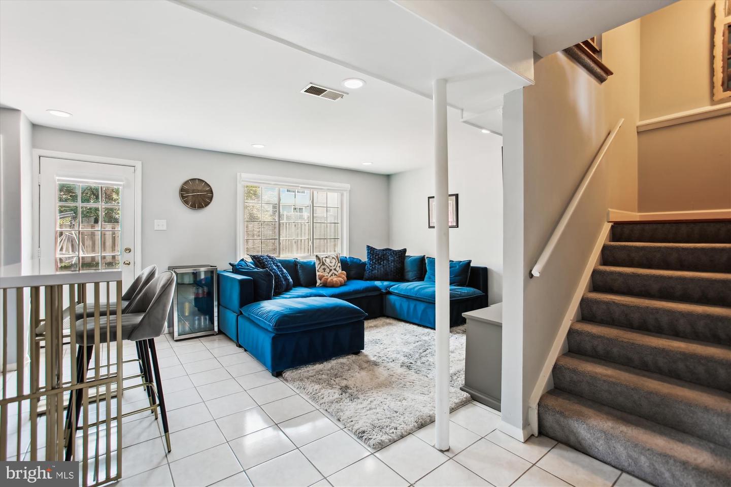 5231 PLEASURE COVE CT, ALEXANDRIA, Virginia 22315, 3 Bedrooms Bedrooms, ,2 BathroomsBathrooms,Residential,For sale,5231 PLEASURE COVE CT,VAFX2253766 MLS # VAFX2253766