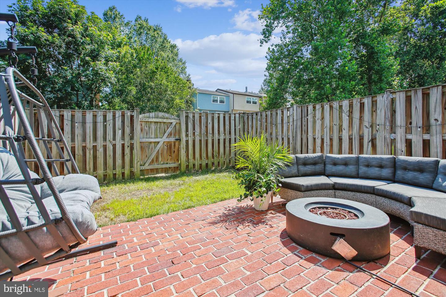 5231 PLEASURE COVE CT, ALEXANDRIA, Virginia 22315, 3 Bedrooms Bedrooms, ,2 BathroomsBathrooms,Residential,For sale,5231 PLEASURE COVE CT,VAFX2253766 MLS # VAFX2253766