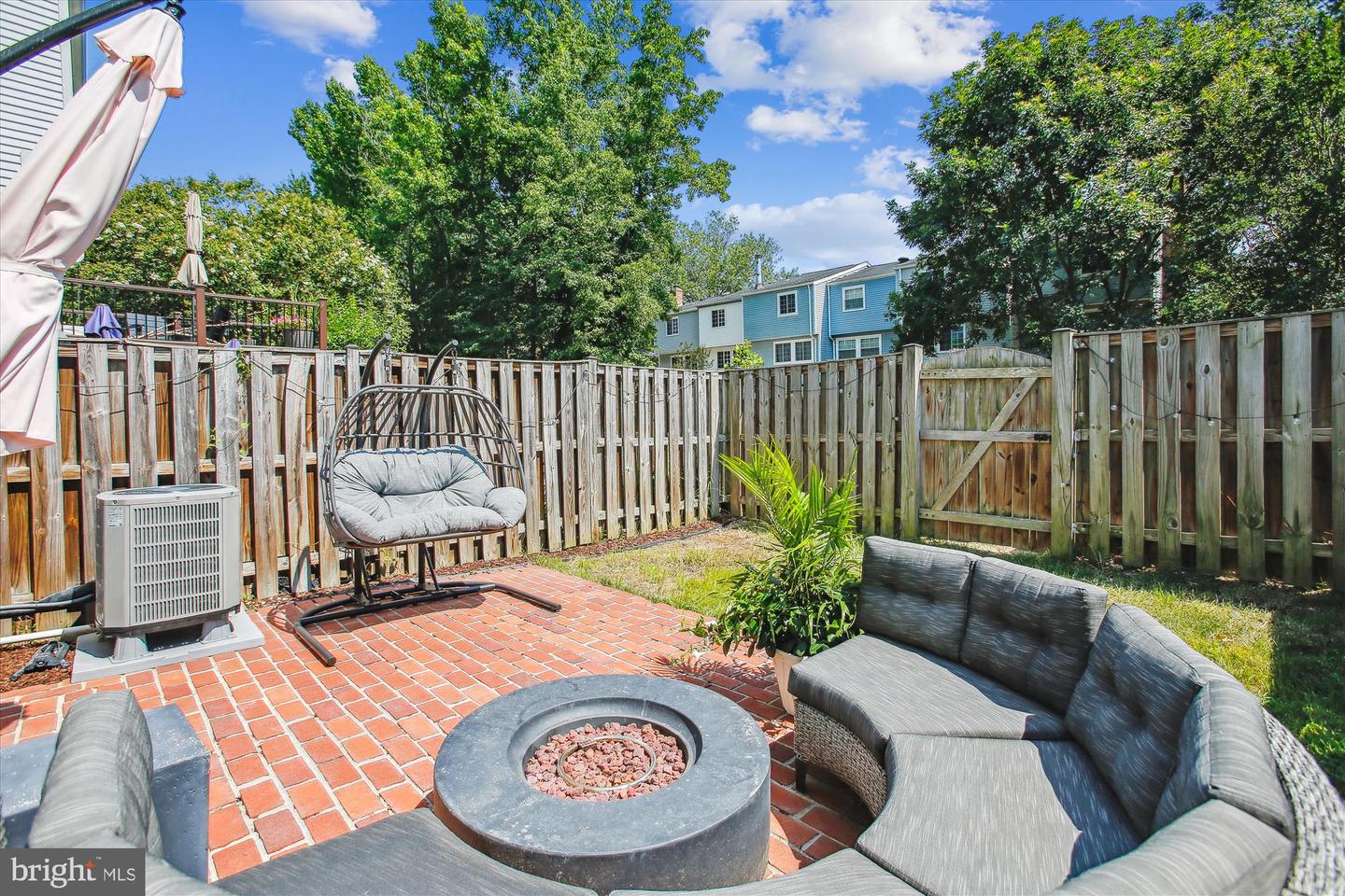 5231 PLEASURE COVE CT, ALEXANDRIA, Virginia 22315, 3 Bedrooms Bedrooms, ,2 BathroomsBathrooms,Residential,For sale,5231 PLEASURE COVE CT,VAFX2253766 MLS # VAFX2253766