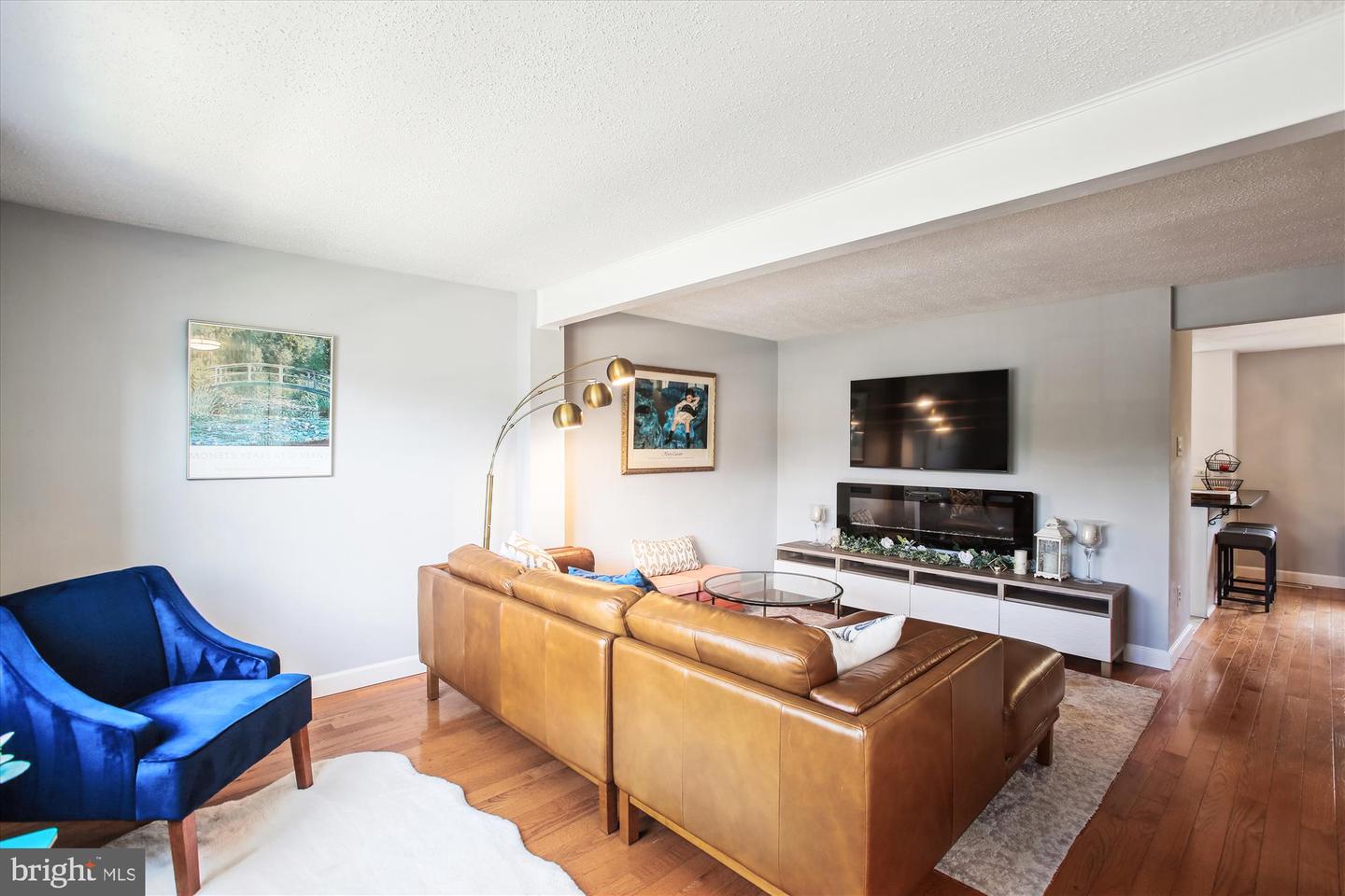 5231 PLEASURE COVE CT, ALEXANDRIA, Virginia 22315, 3 Bedrooms Bedrooms, ,2 BathroomsBathrooms,Residential,For sale,5231 PLEASURE COVE CT,VAFX2253766 MLS # VAFX2253766