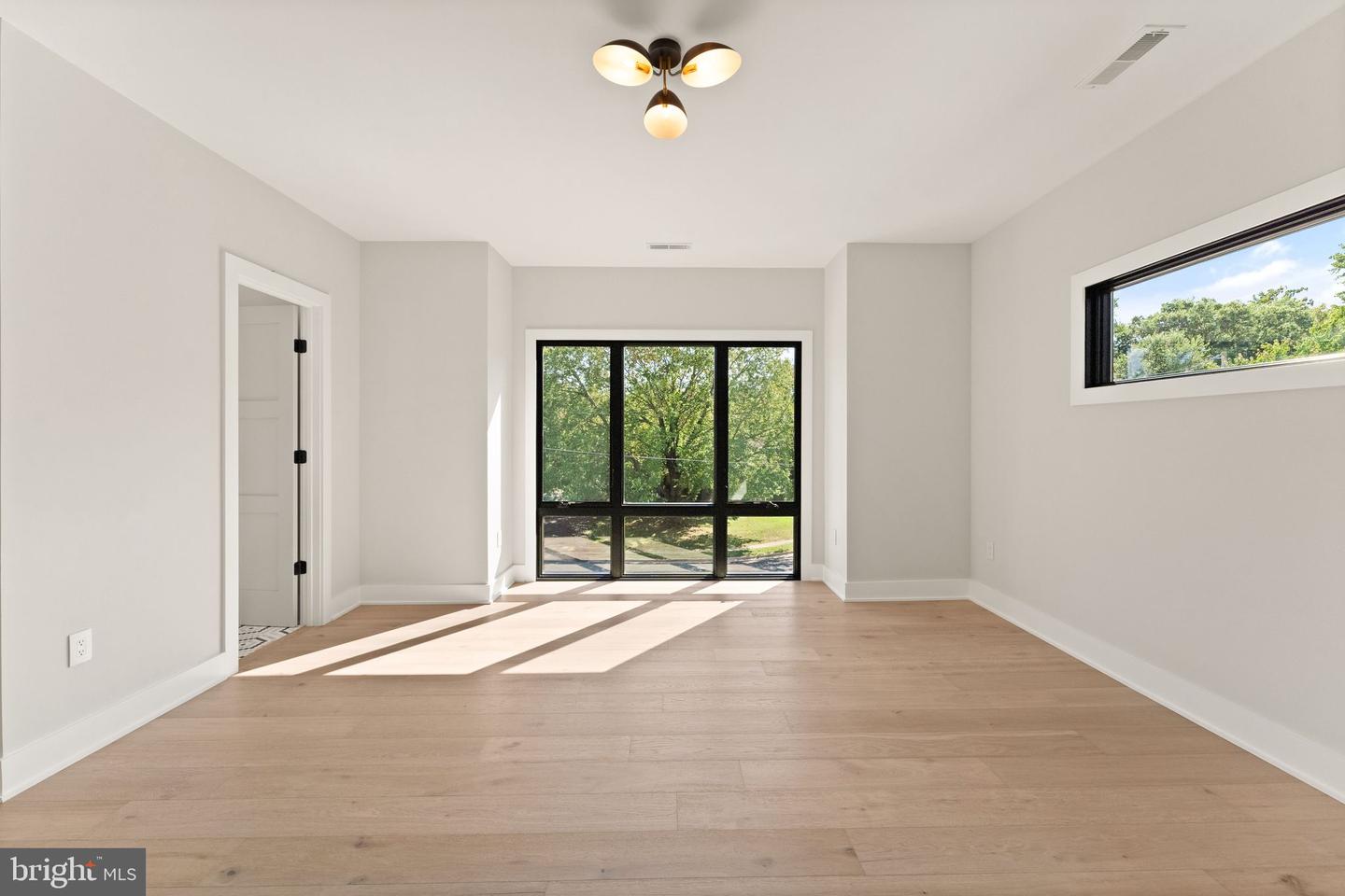 6602 FAIRLAWN DRIVE, MCLEAN, Virginia 22101, 7 Bedrooms Bedrooms, ,7 BathroomsBathrooms,Residential,For sale,6602 FAIRLAWN DRIVE,VAFX2165592 MLS # VAFX2165592