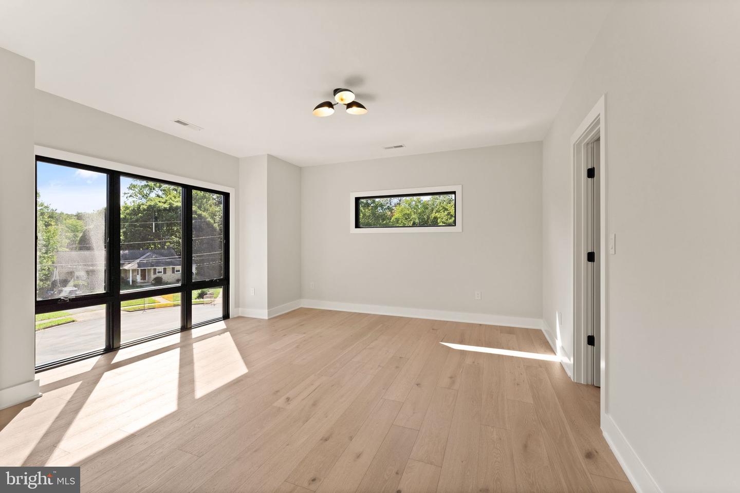 6602 FAIRLAWN DRIVE, MCLEAN, Virginia 22101, 7 Bedrooms Bedrooms, ,7 BathroomsBathrooms,Residential,For sale,6602 FAIRLAWN DRIVE,VAFX2165592 MLS # VAFX2165592