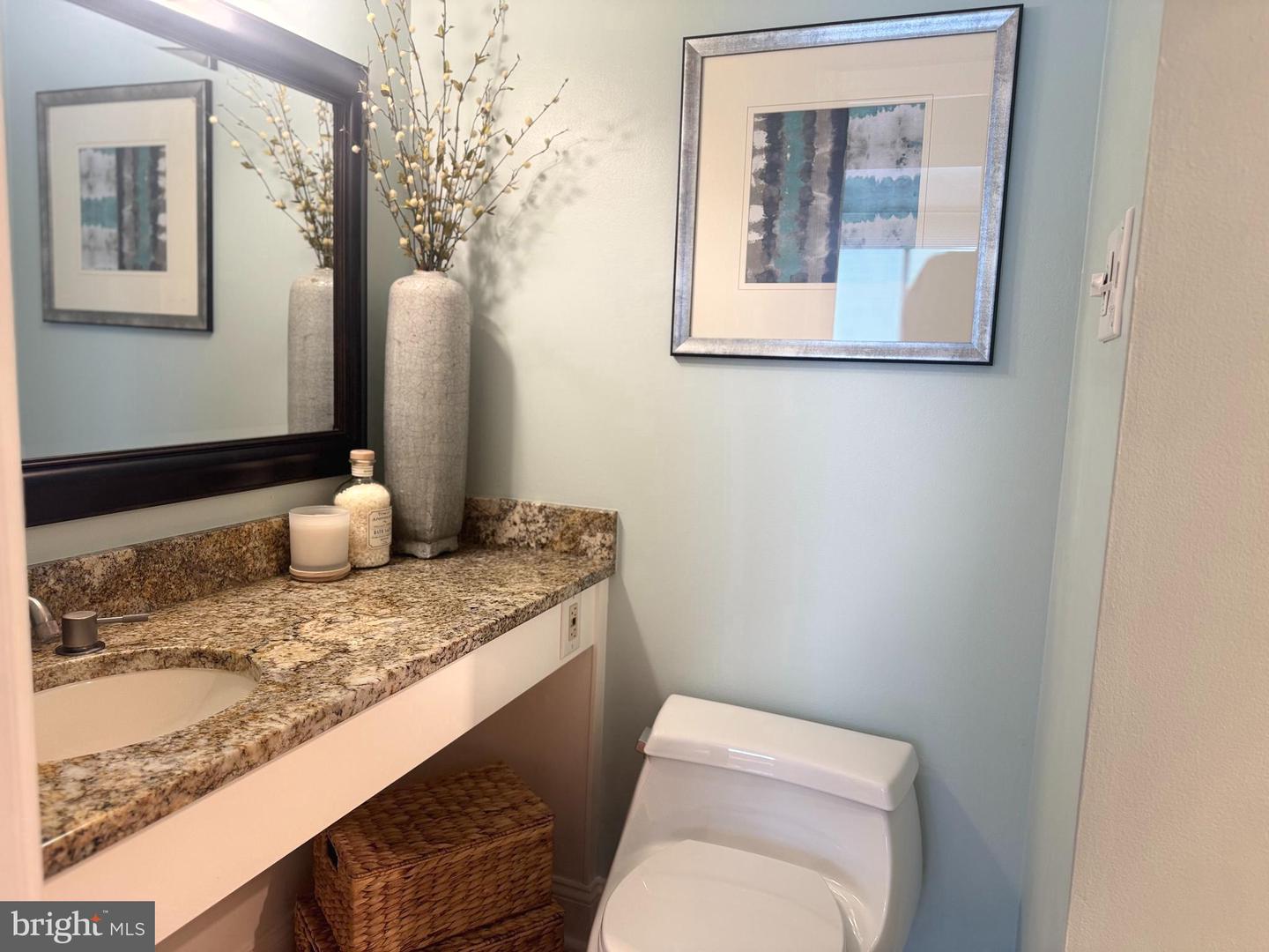 1245 NW 13TH ST NW #313, WASHINGTON, District Of Columbia 20005, 1 Bedroom Bedrooms, ,1 BathroomBathrooms,Residential,For sale,1245 NW 13TH ST NW #313,DCDC2159336 MLS # DCDC2159336