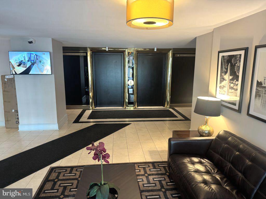 1245 NW 13TH ST NW #313, WASHINGTON, District Of Columbia 20005, 1 Bedroom Bedrooms, ,1 BathroomBathrooms,Residential,For sale,1245 NW 13TH ST NW #313,DCDC2159336 MLS # DCDC2159336