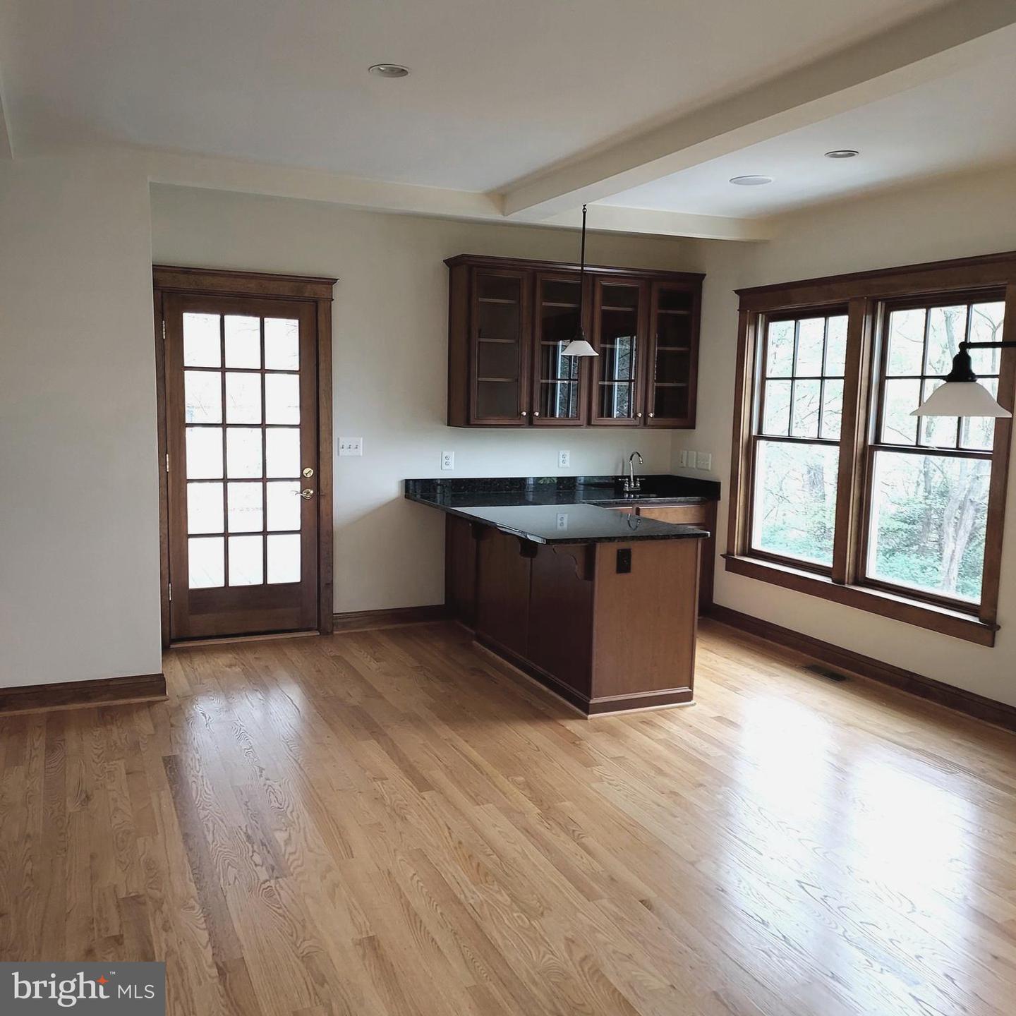 900 28TH ST S, ARLINGTON, Virginia 22202, 6 Bedrooms Bedrooms, ,5 BathroomsBathrooms,Residential,For sale,900 28TH ST S,VAAR2049954 MLS # VAAR2049954