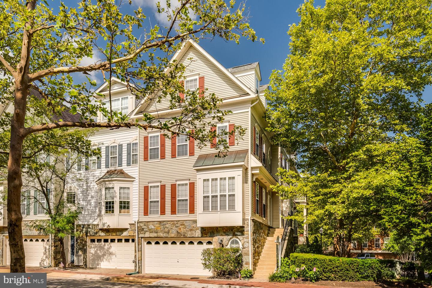 5075 MINDA CT, ALEXANDRIA, Virginia 22304, 3 Bedrooms Bedrooms, ,3 BathroomsBathrooms,Residential,For sale,5075 MINDA CT,VAAX2039538 MLS # VAAX2039538