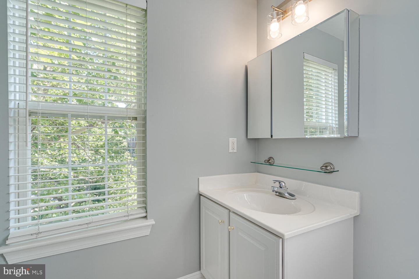 5075 MINDA CT, ALEXANDRIA, Virginia 22304, 3 Bedrooms Bedrooms, ,3 BathroomsBathrooms,Residential,For sale,5075 MINDA CT,VAAX2039538 MLS # VAAX2039538